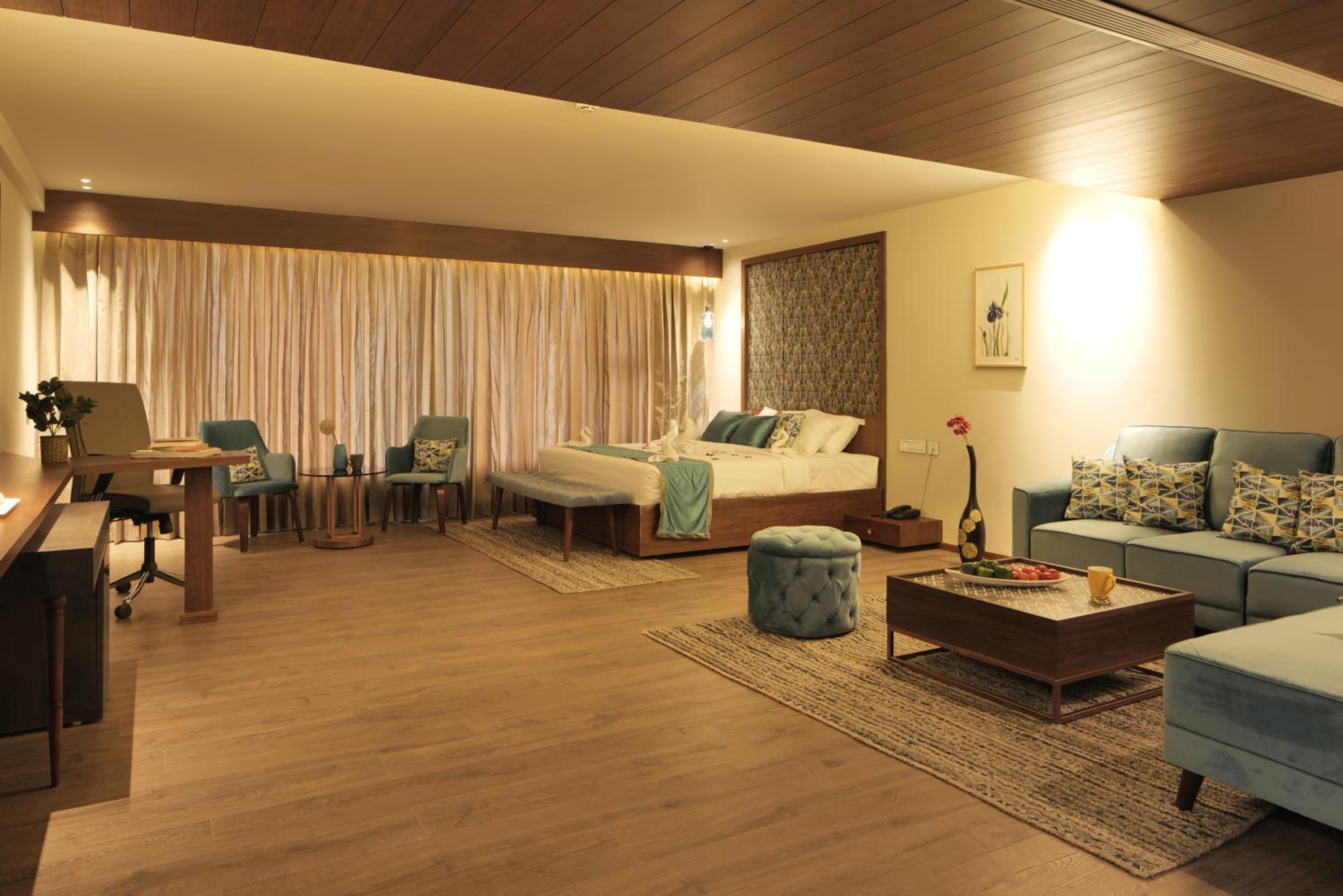 King Suite - Photo 1