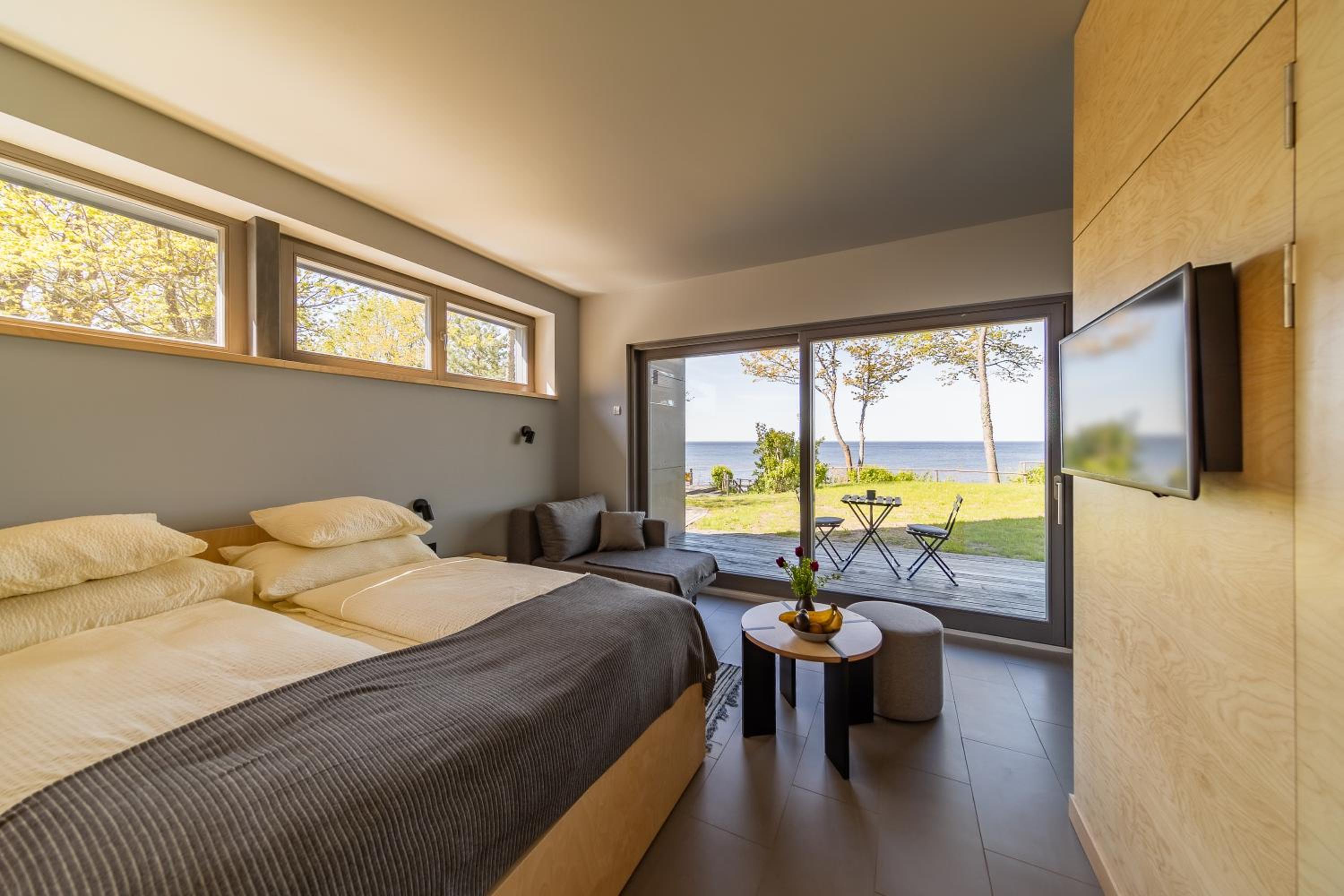 Studio Apartment with Sea View photo 1
