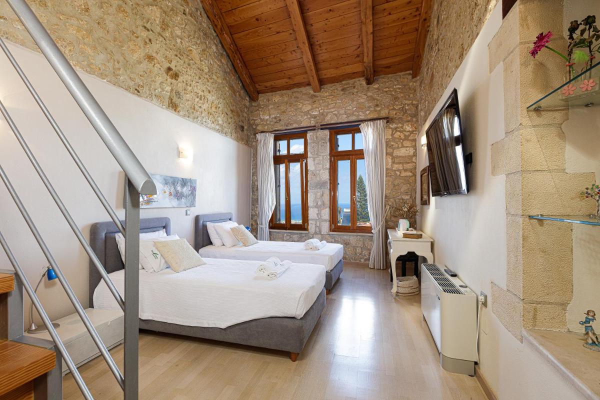 Family Room with Sea View photo 2
