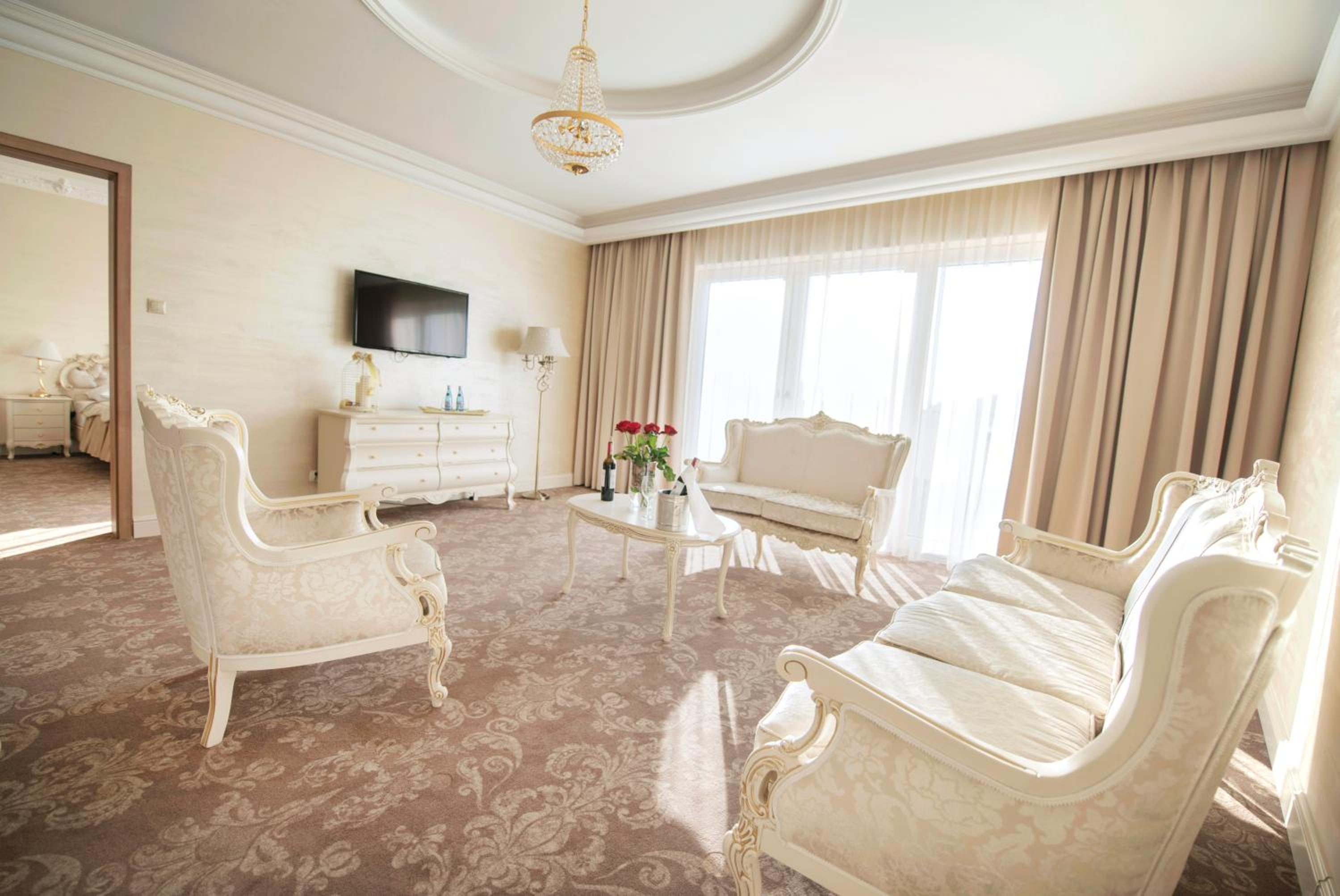 One-Bedroom Suite photo 2
