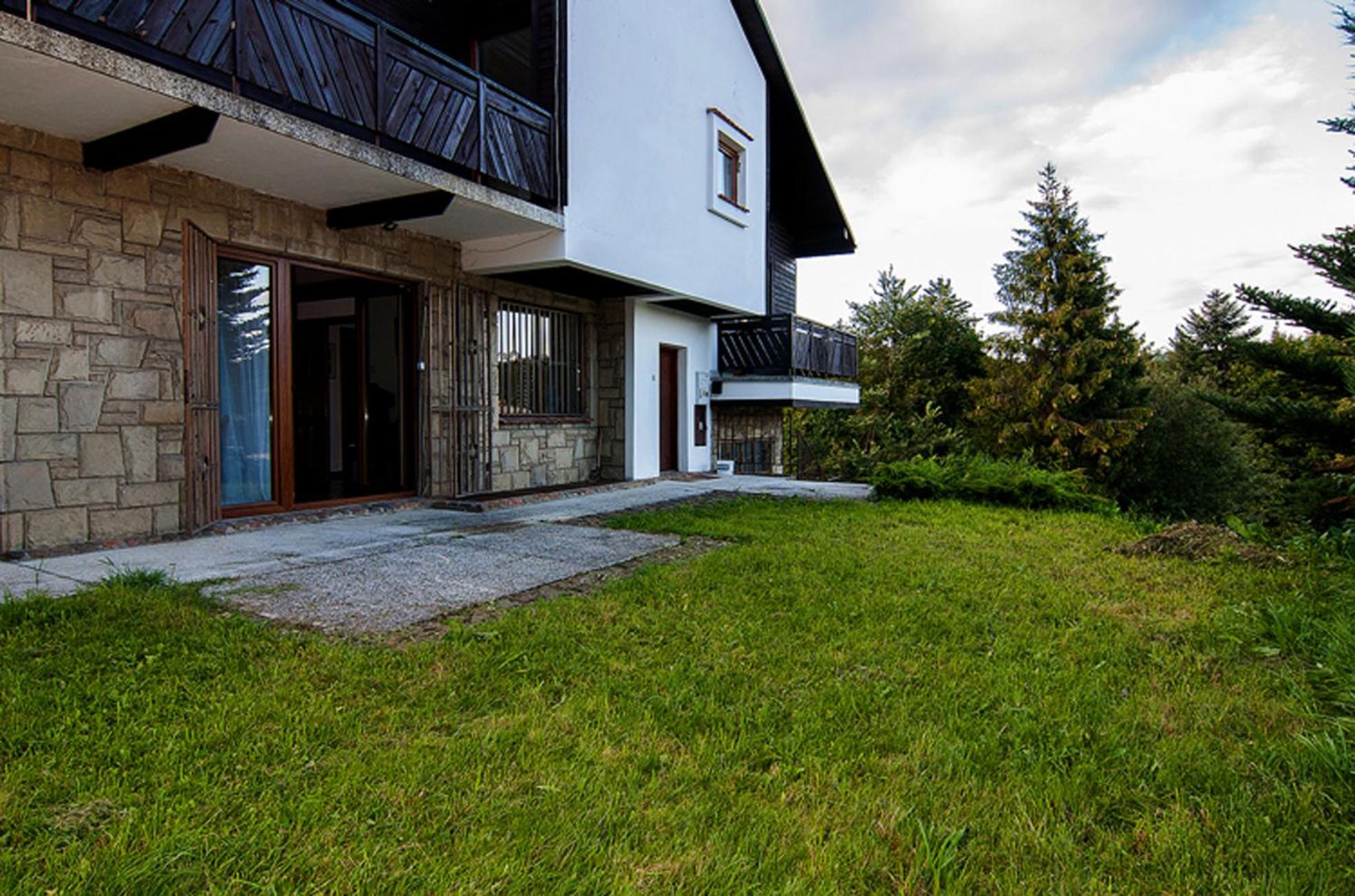 Villa photo 2
