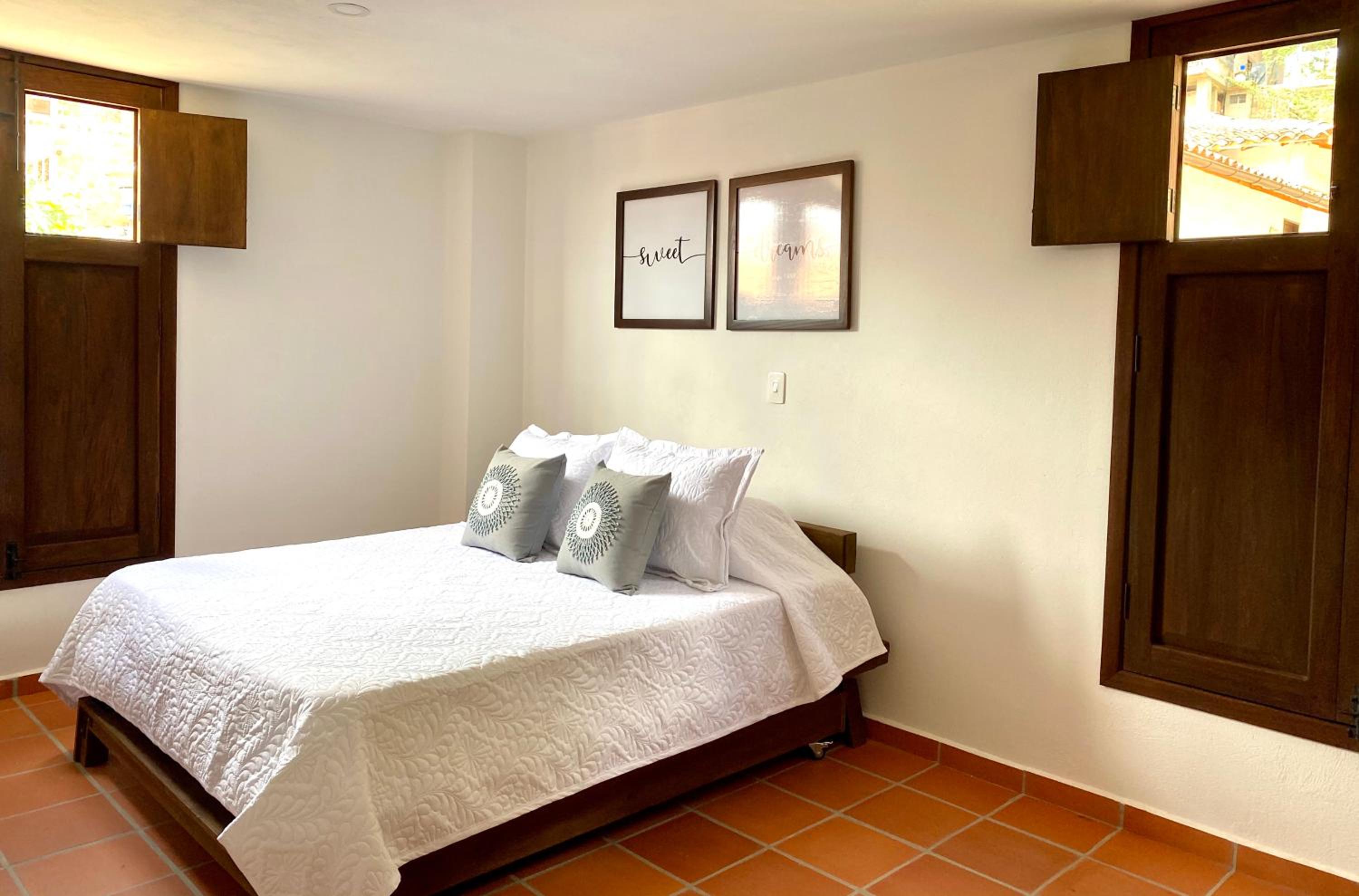 Double or Twin Room photo 3