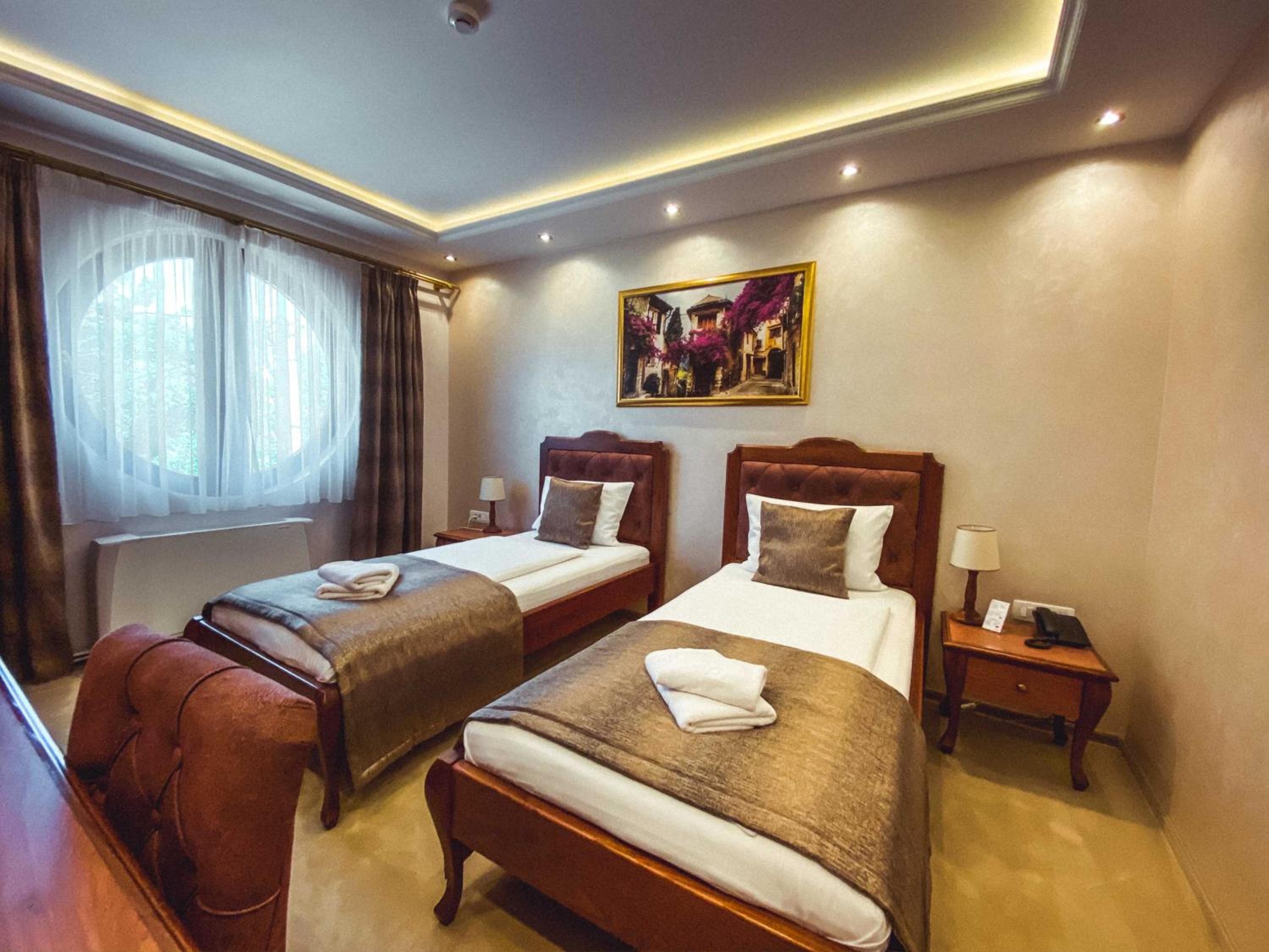Superior Twin Room - Photo 1