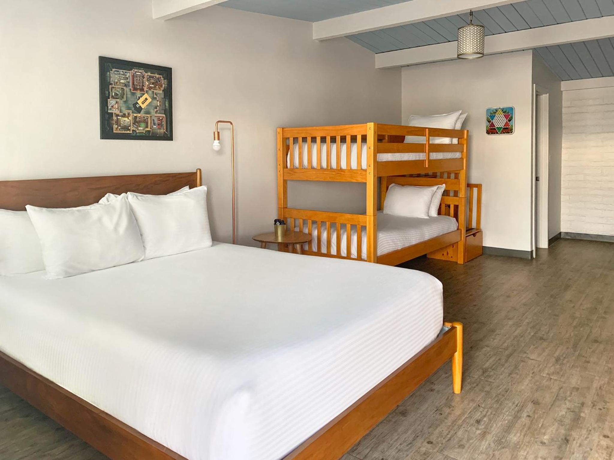 Classic Quadruple Room - Photo 1