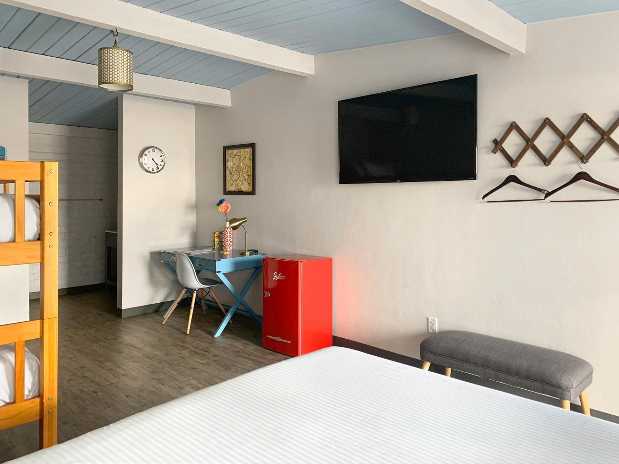 Classic Quadruple Room - Photo 2