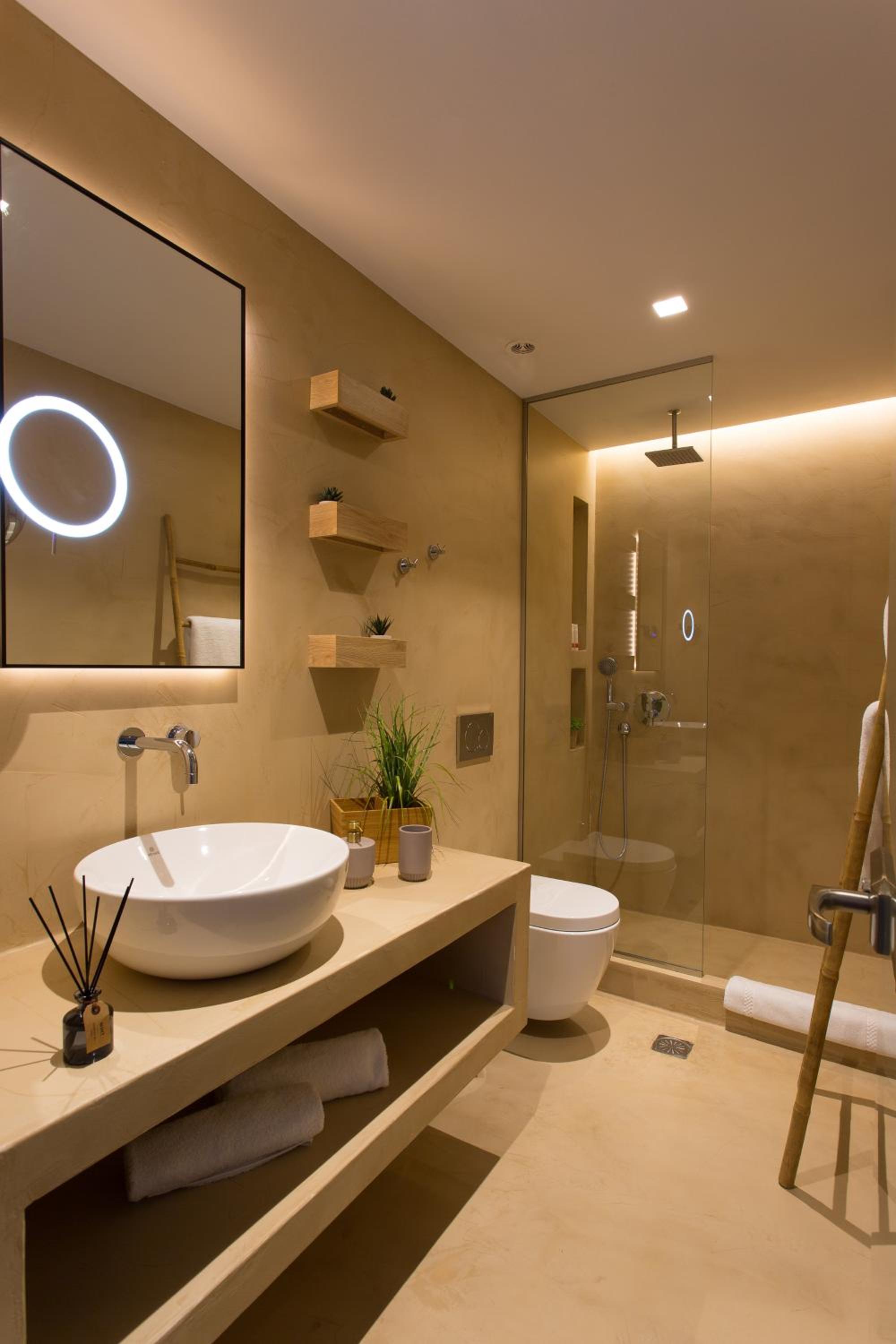 Superior Deluxe Double or Twin Room  - Photo 25