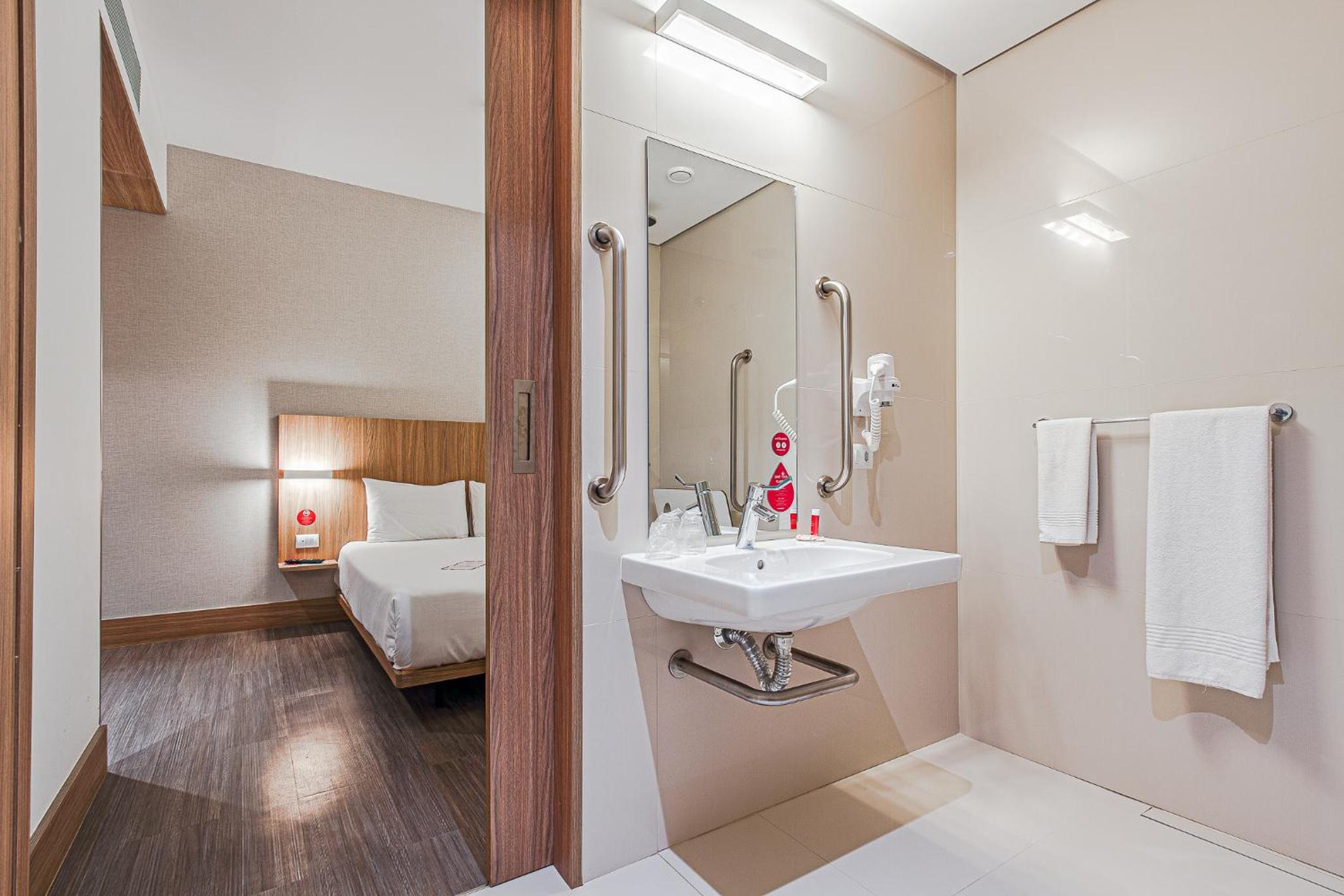 Double Room - Disability Access - Photo 6
