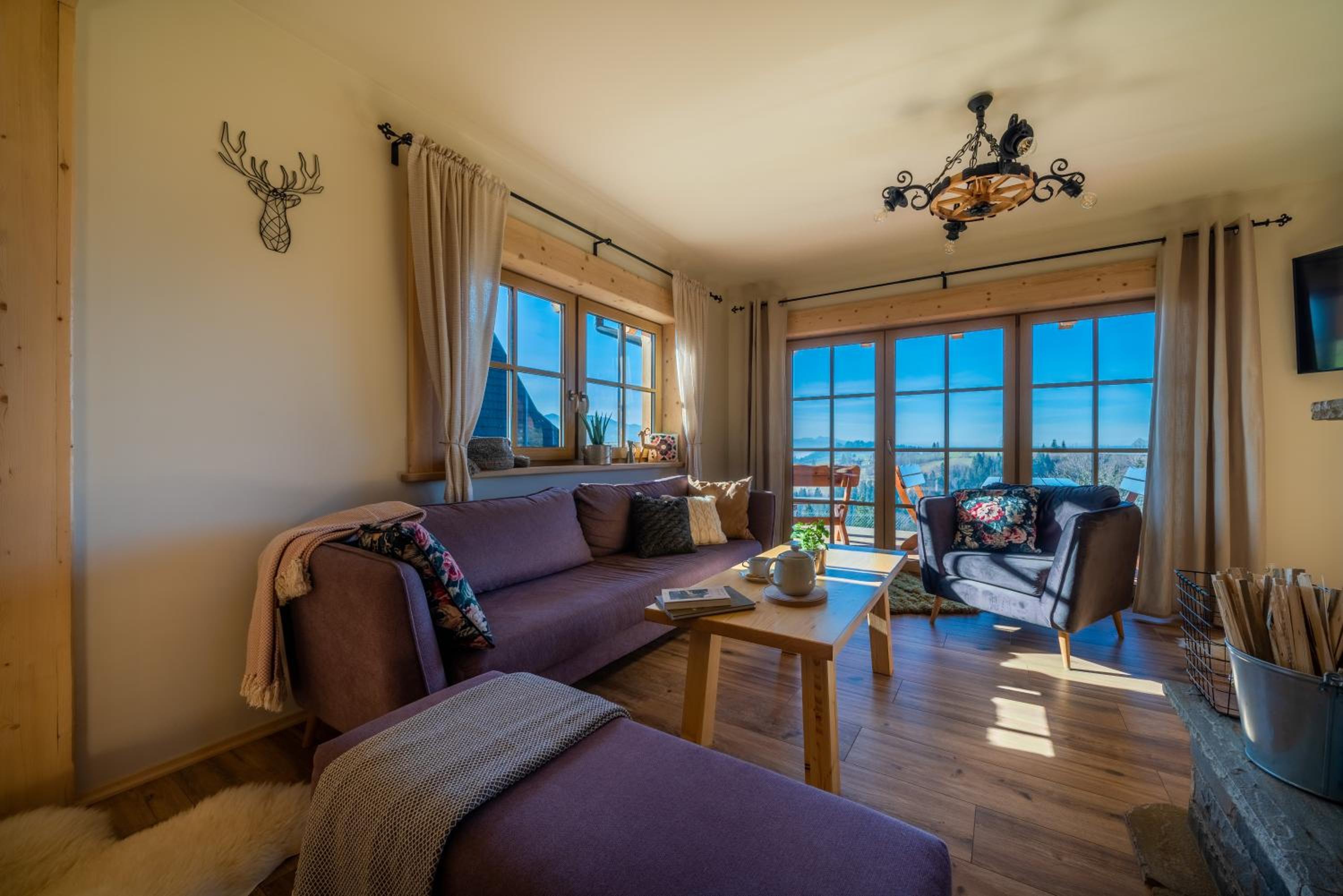 Three-Bedroom Chalet photo 3