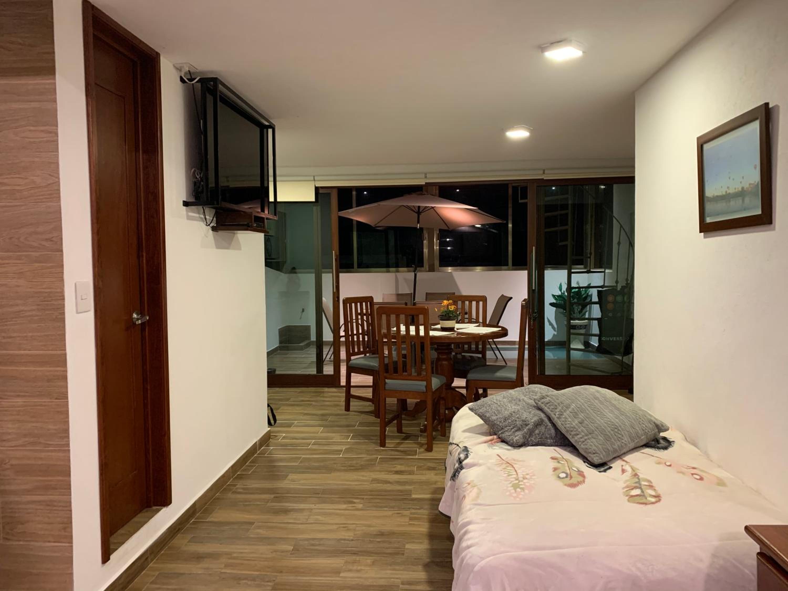 Apartment - Photo 4