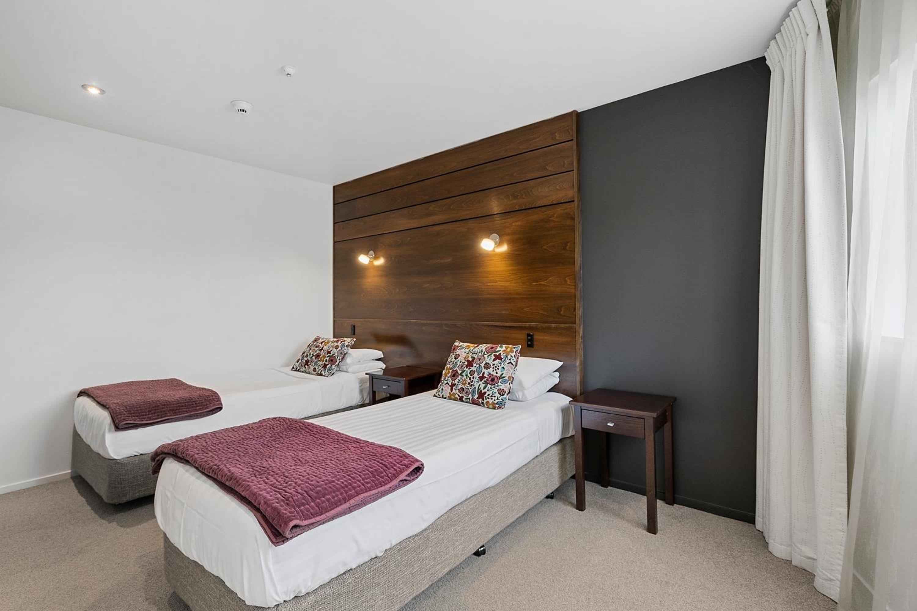 Two Bedroom Apartment (Upstairs) - Photo 4