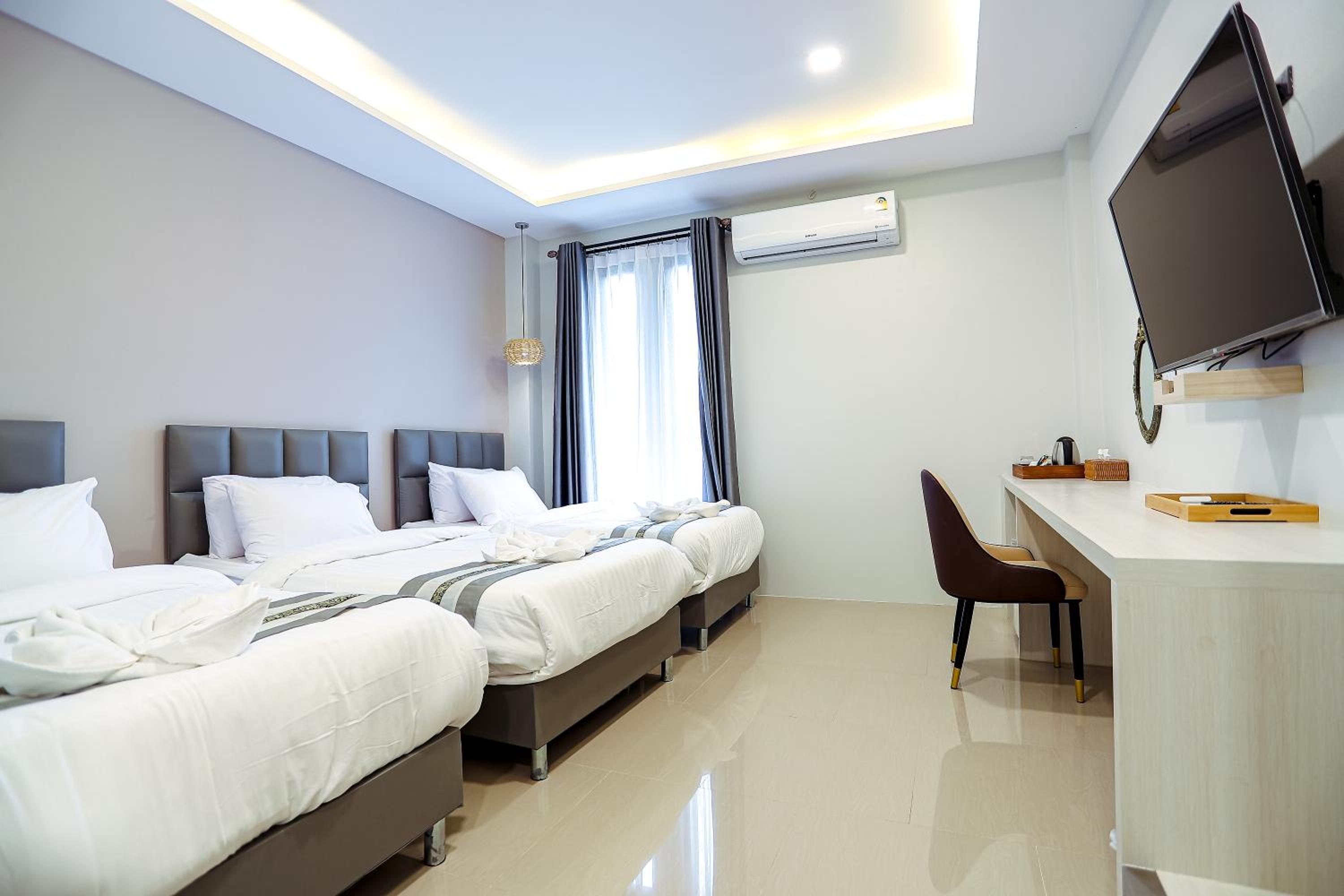 Standard Triple Room - Photo 1