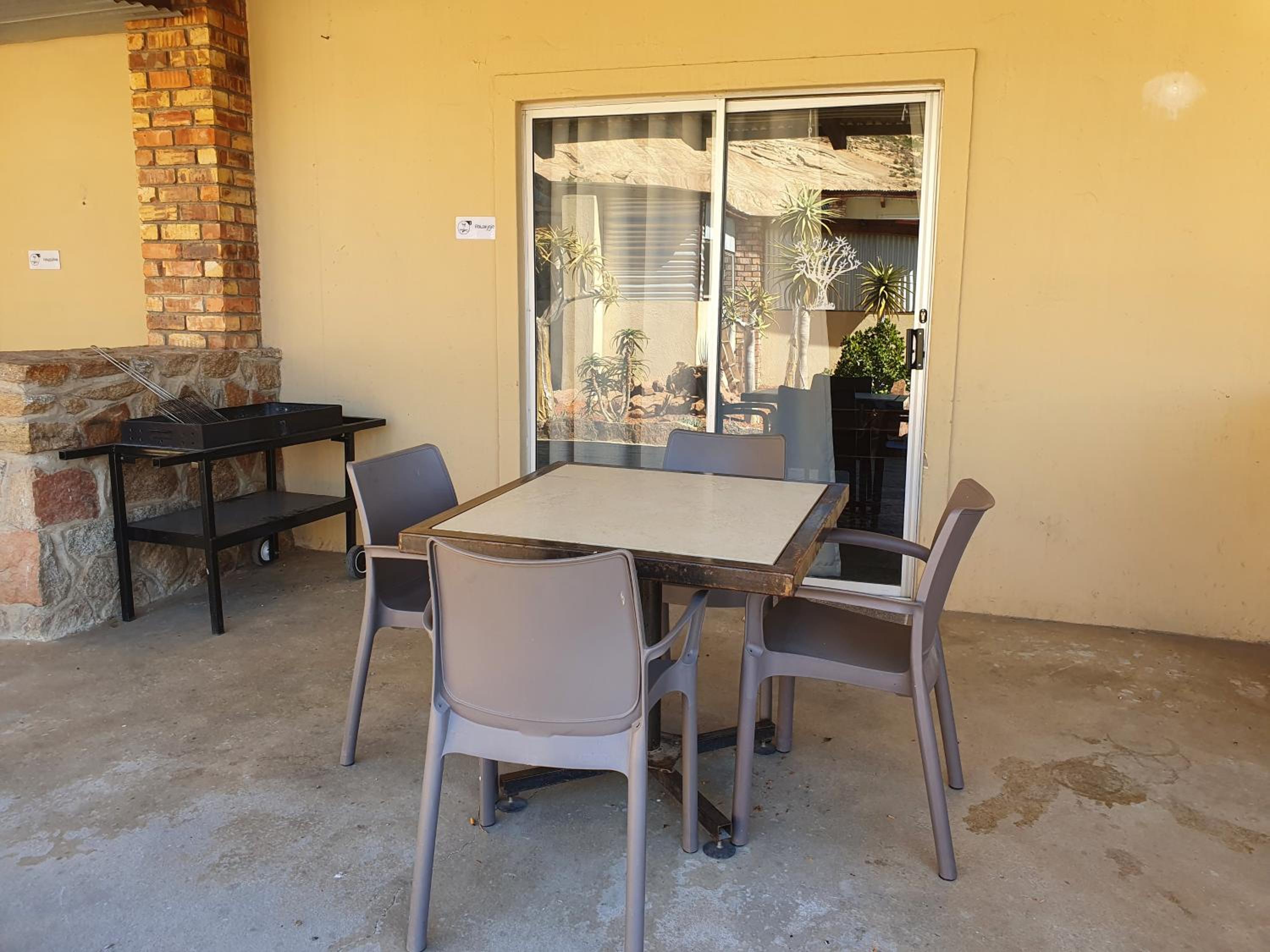 Family Room - Photo 41