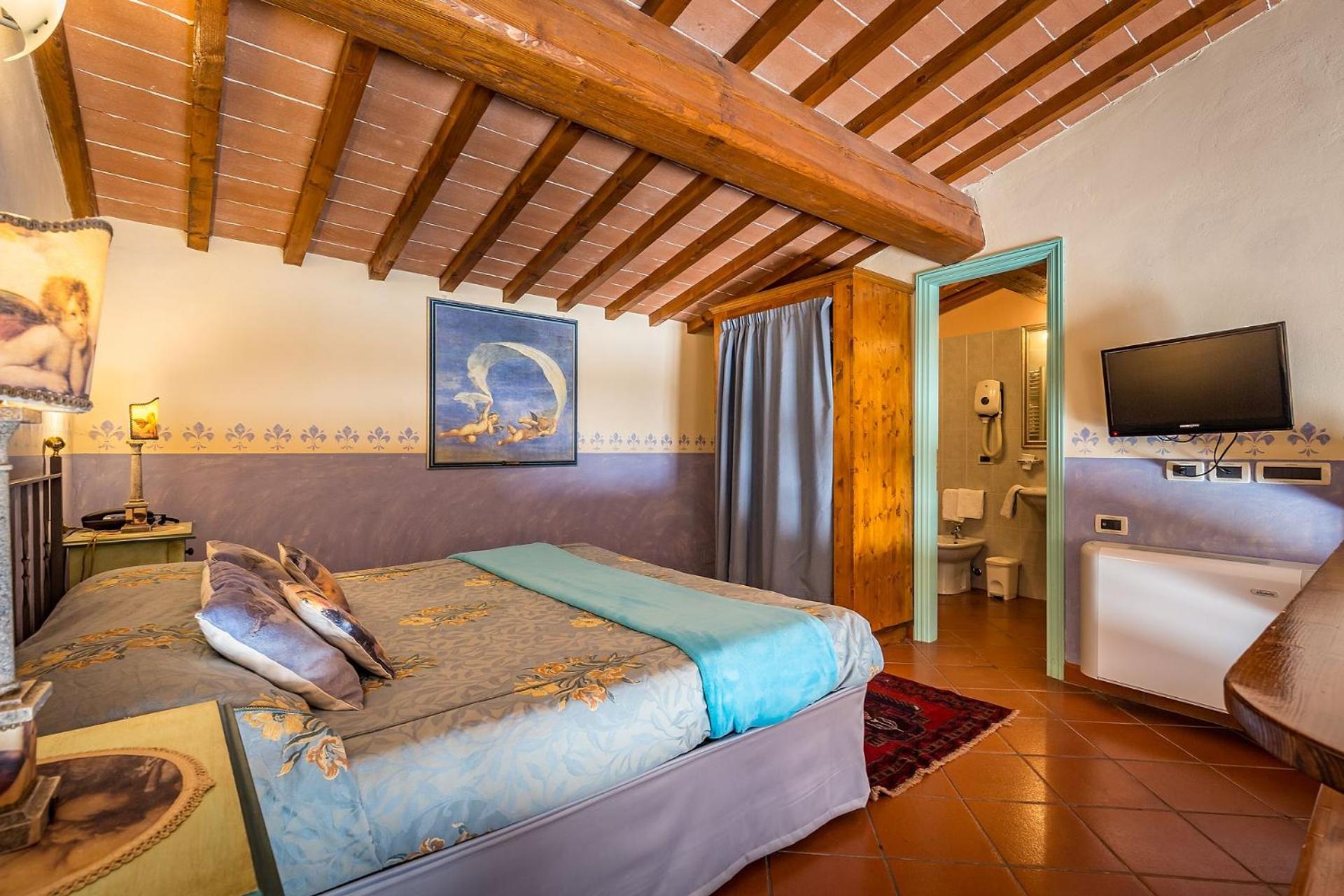 Studio Apartment with Loft - Photo 1