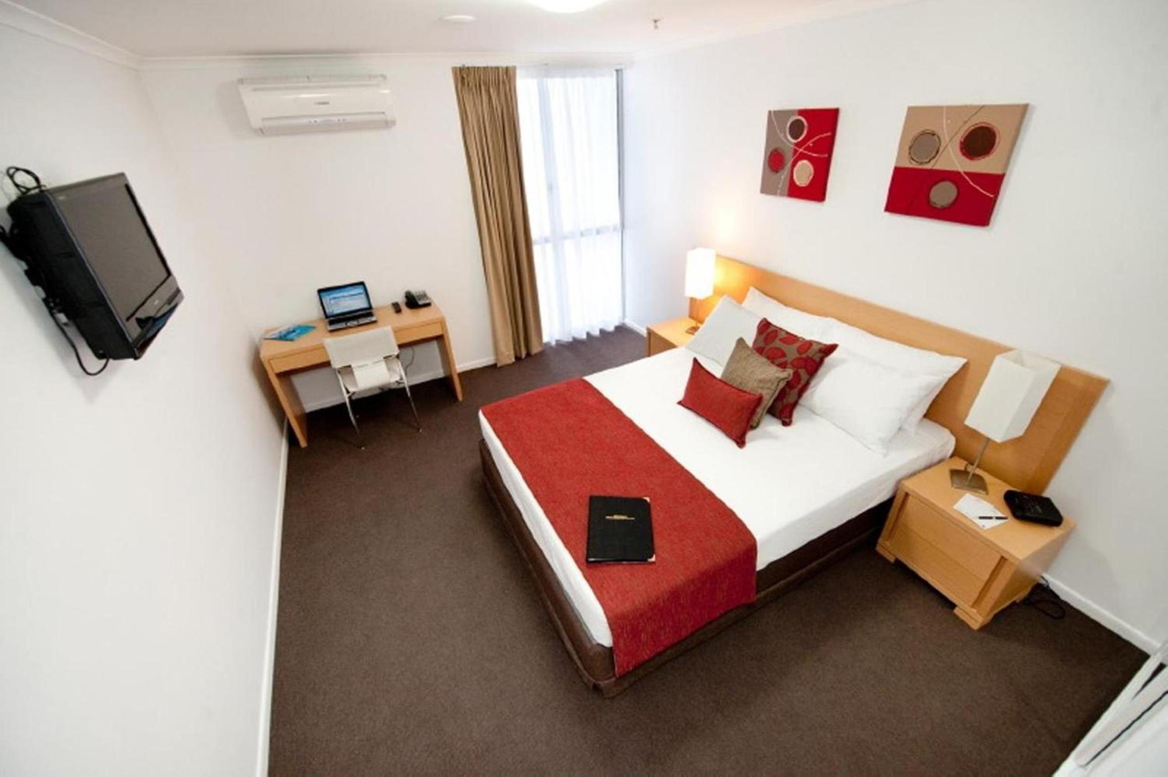 Studio Hotel Room - Photo 1