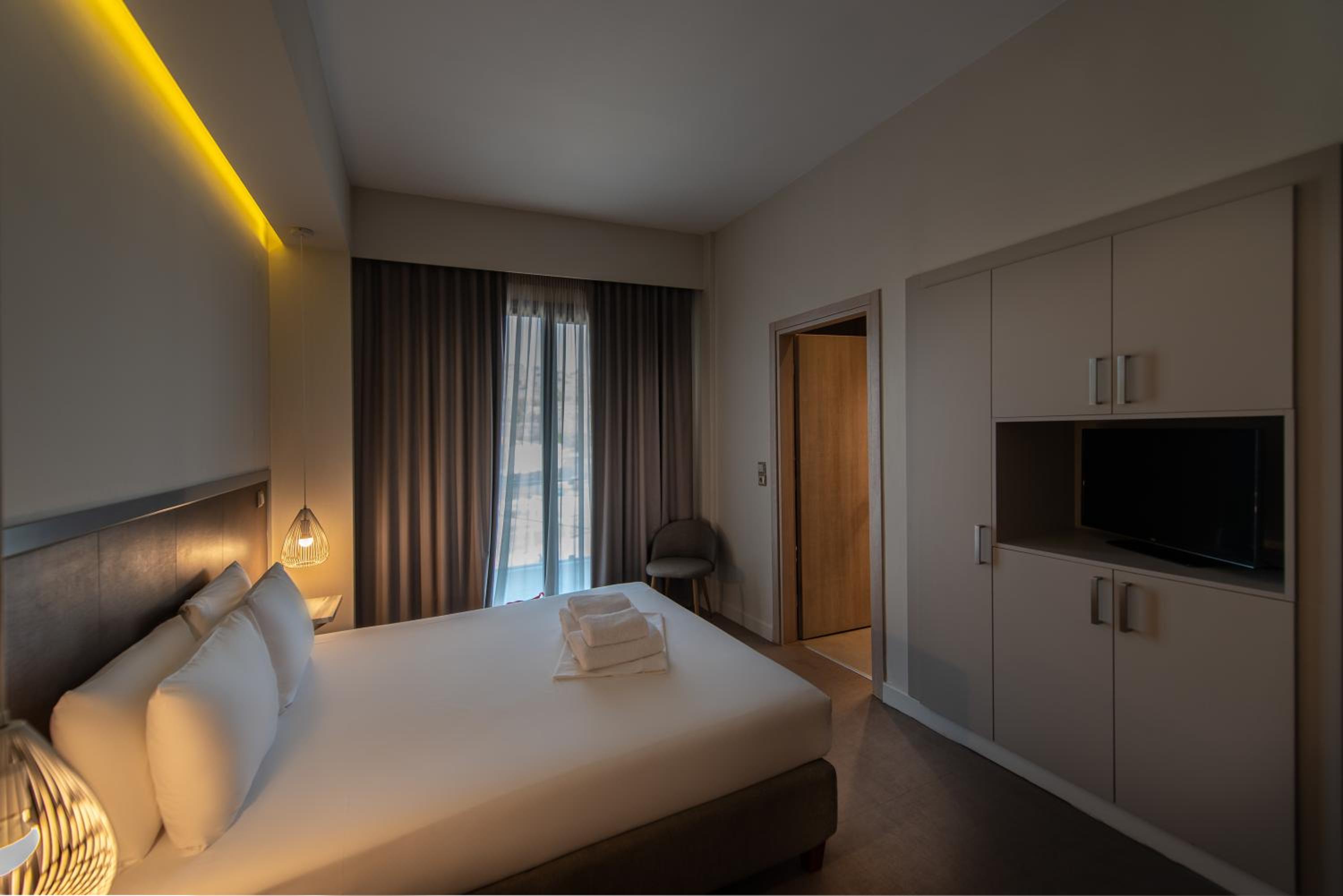 Double Room with Private Bathroom - Photo 5