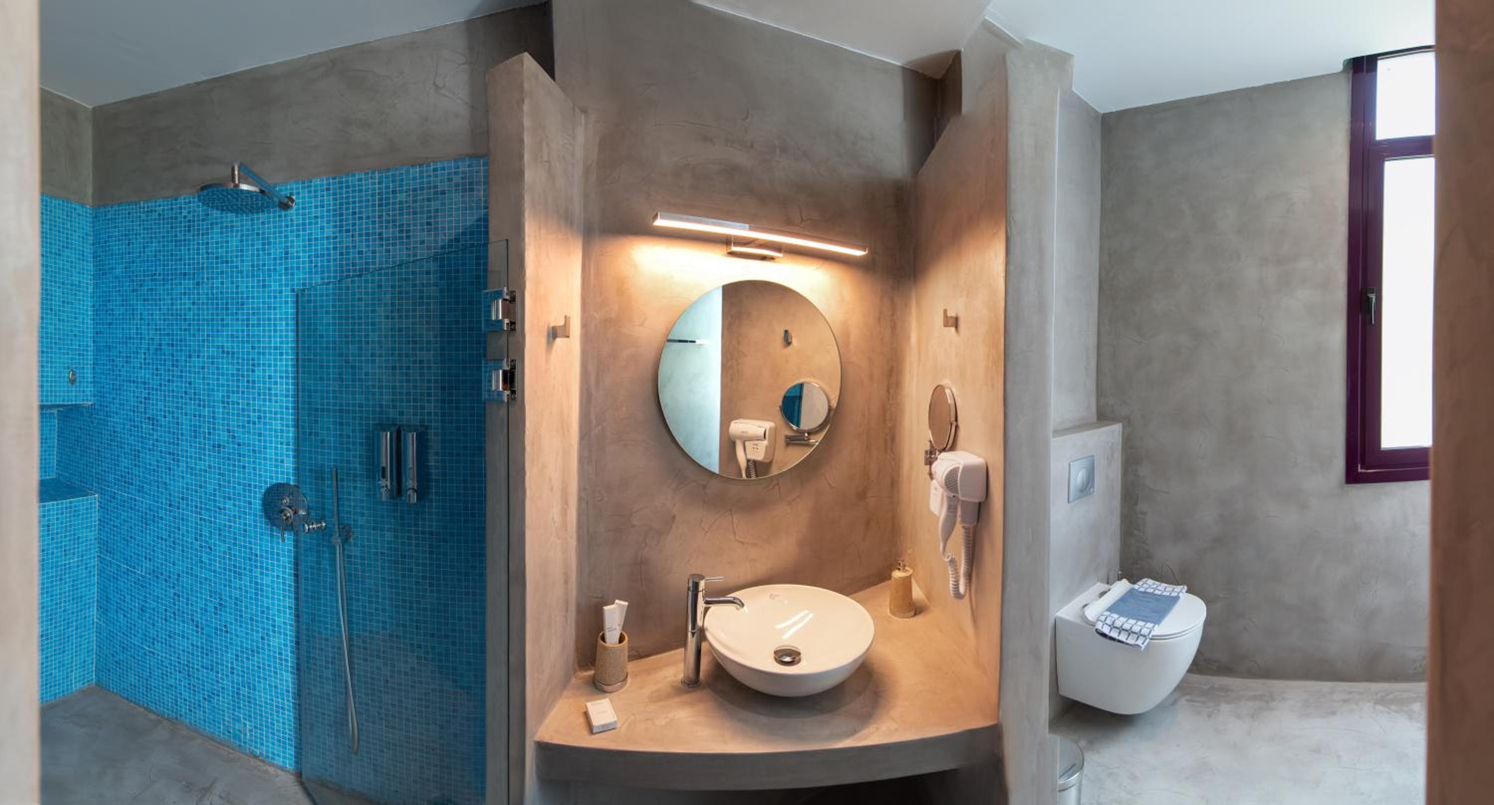Standard Suite - Photo 9