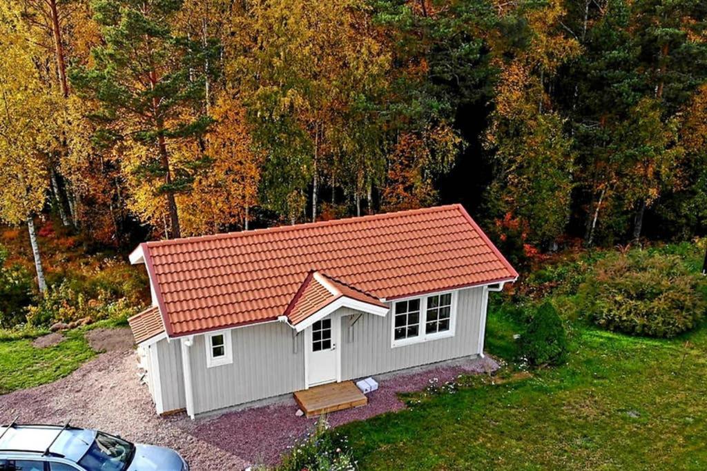Two-Bedroom House - Photo 14