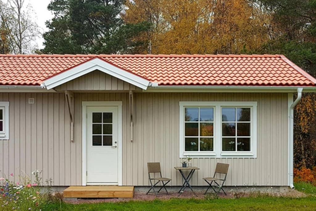 Two-Bedroom House - Photo 13