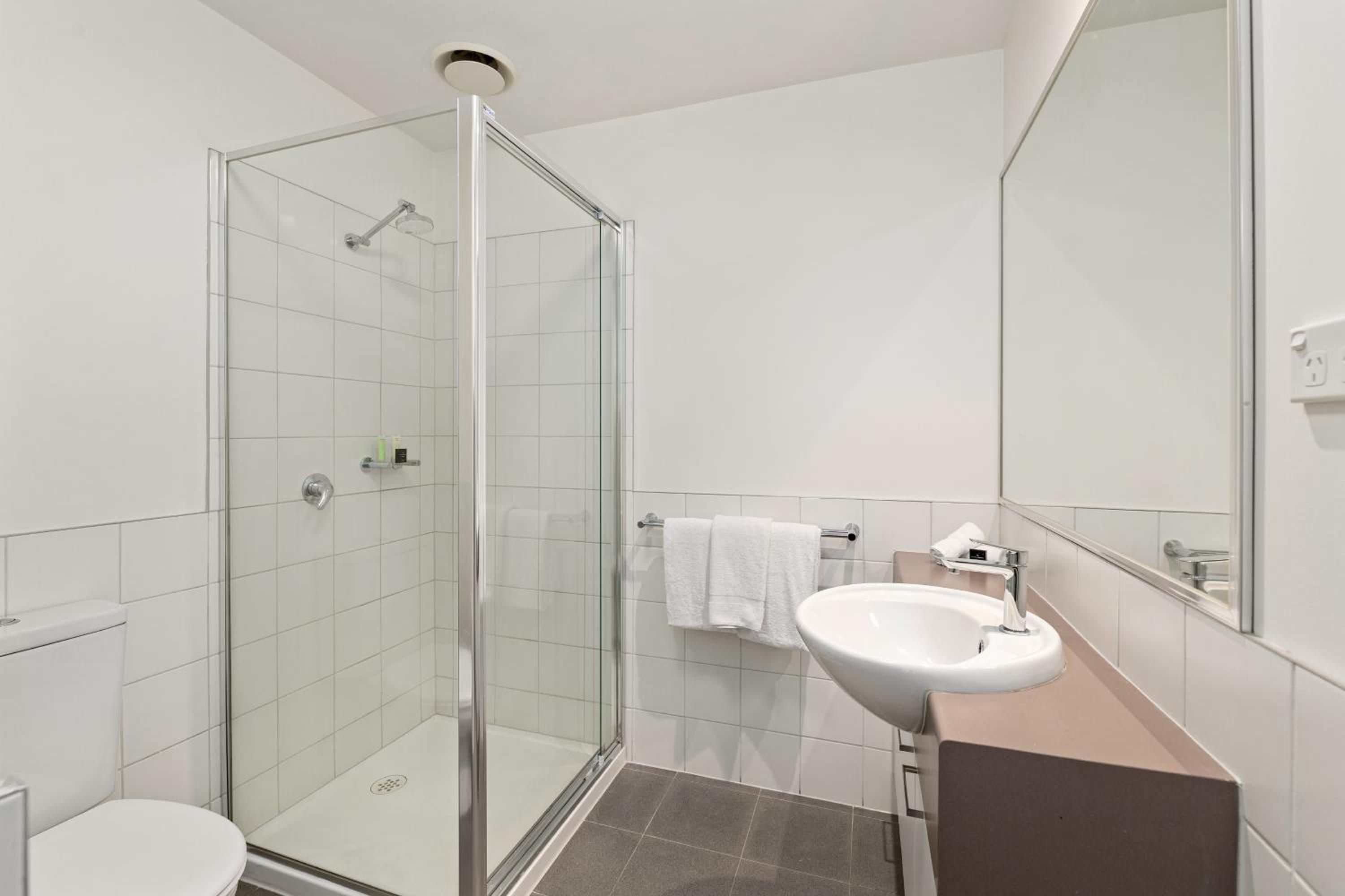 Studio Apartment photo 3
