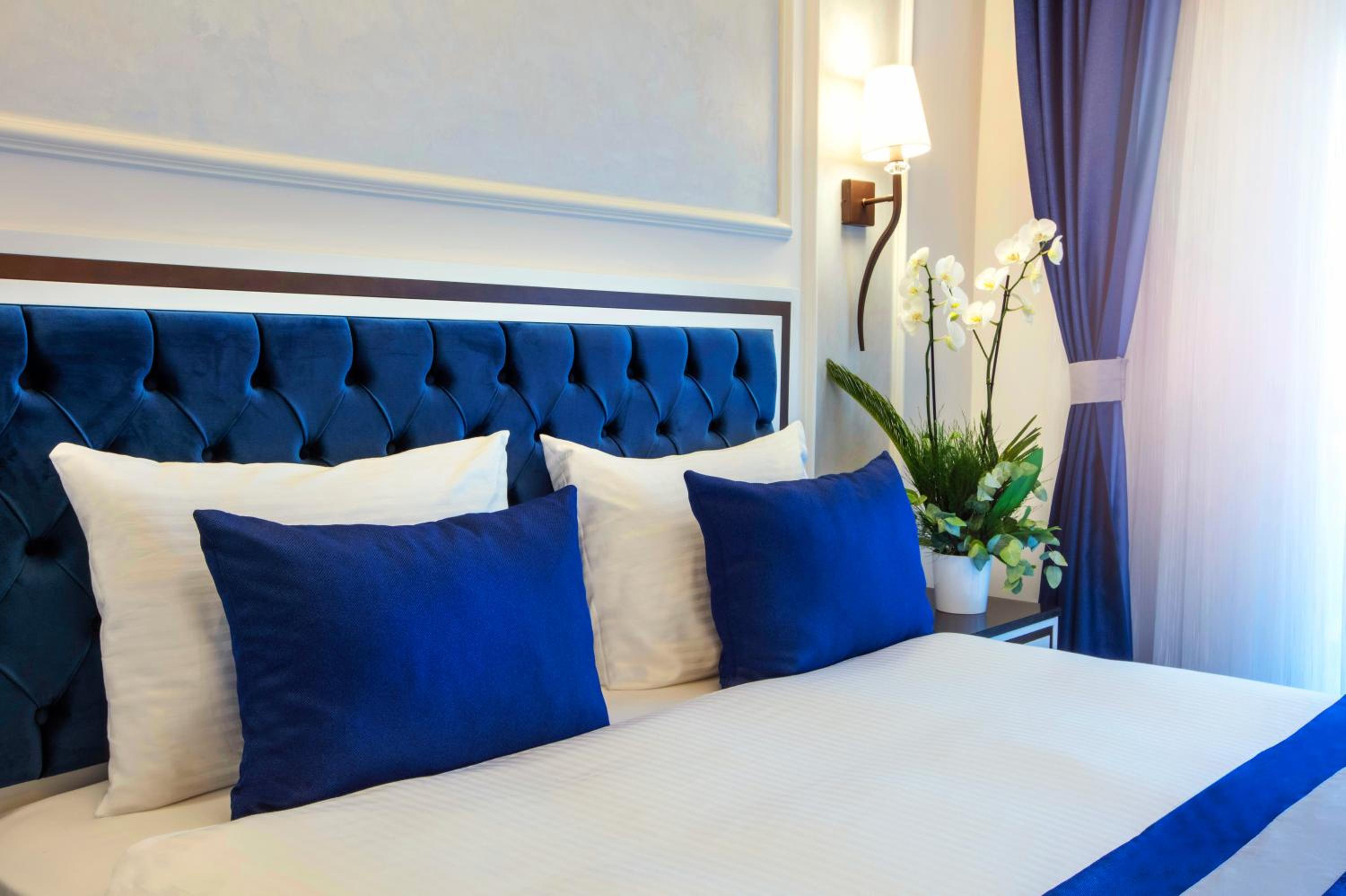 Deluxe Double Room with Sea View photo 2