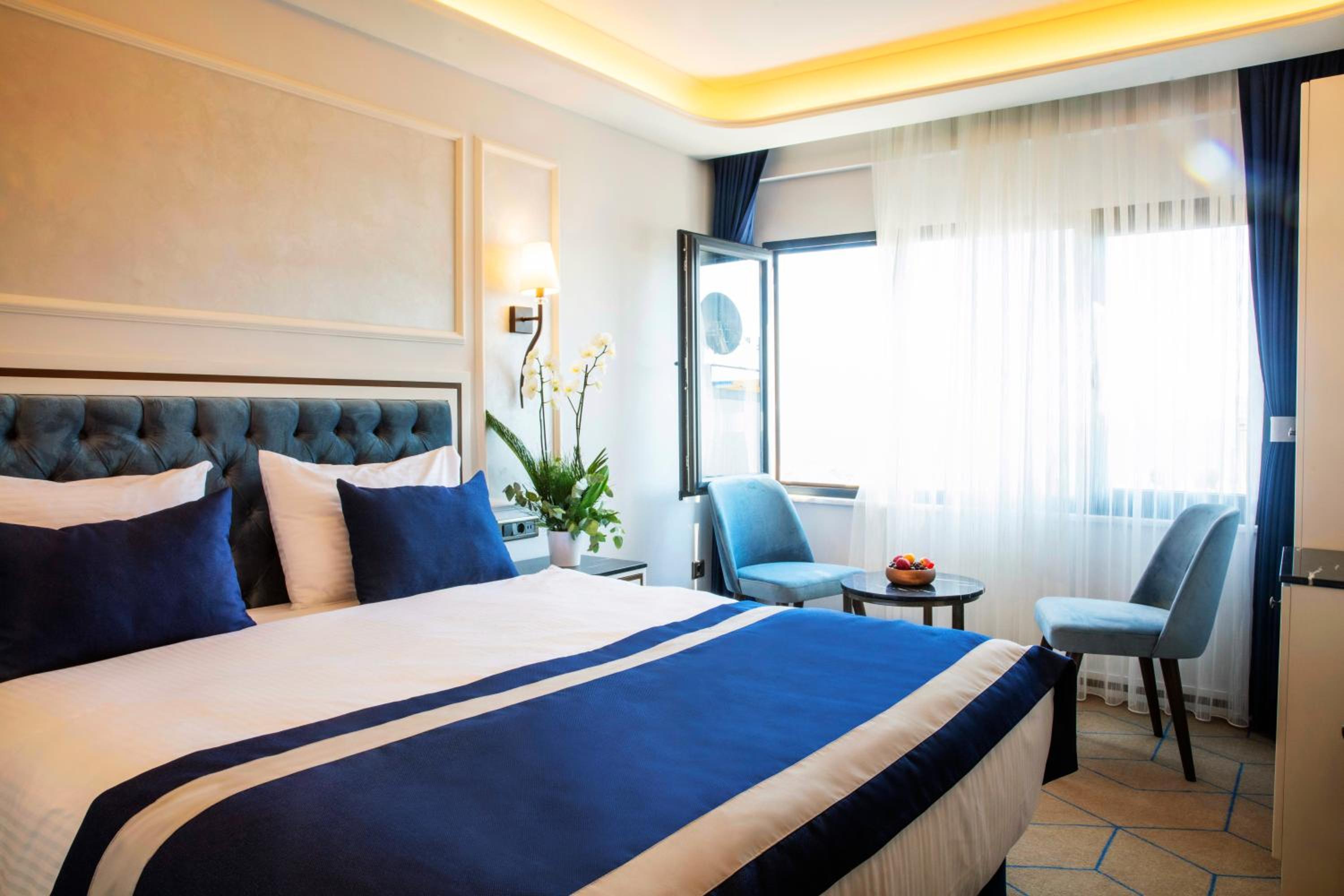 Deluxe Double Room with Sea View photo 1