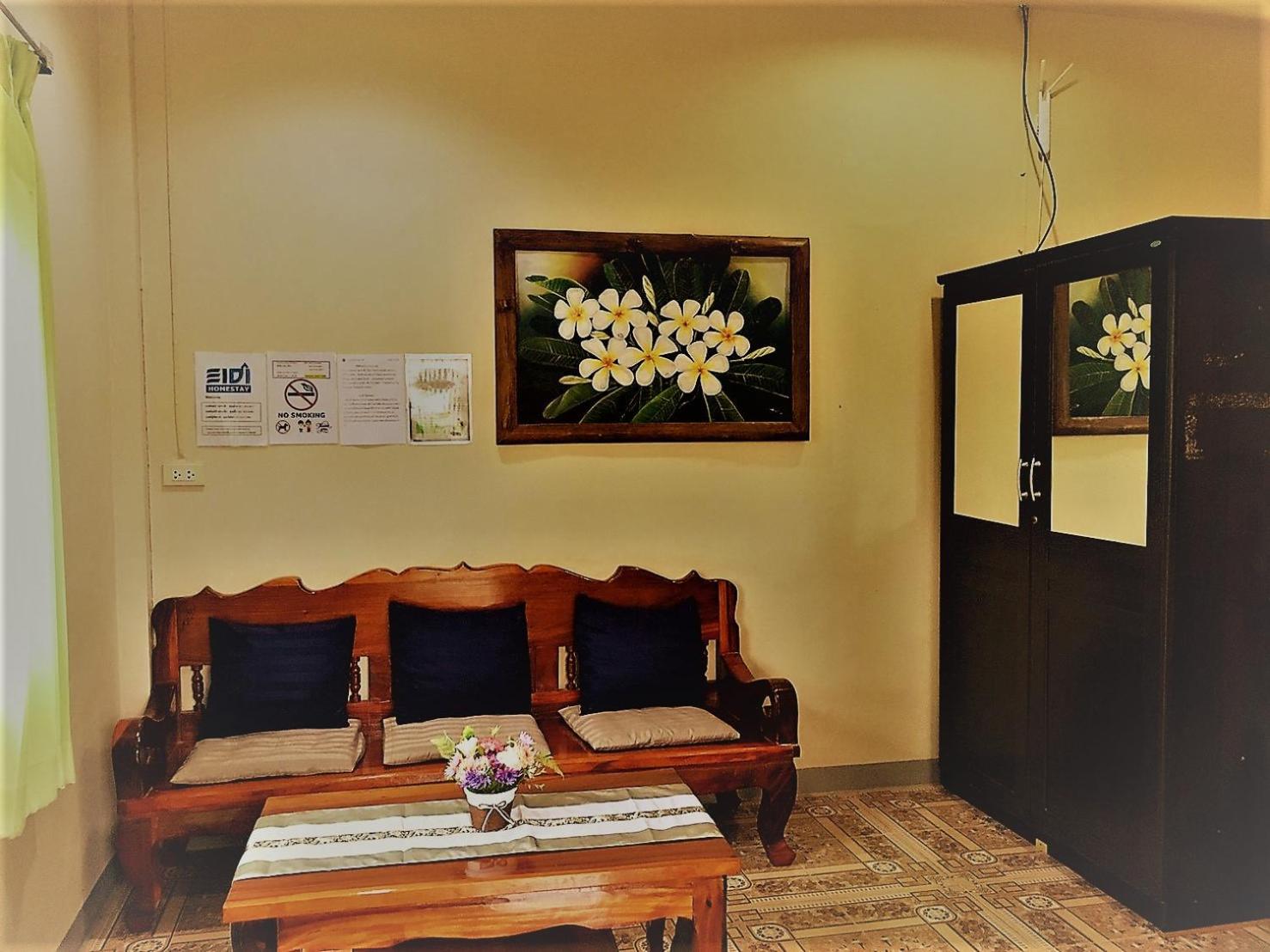 One-Bedroom Bungalow - Photo 6