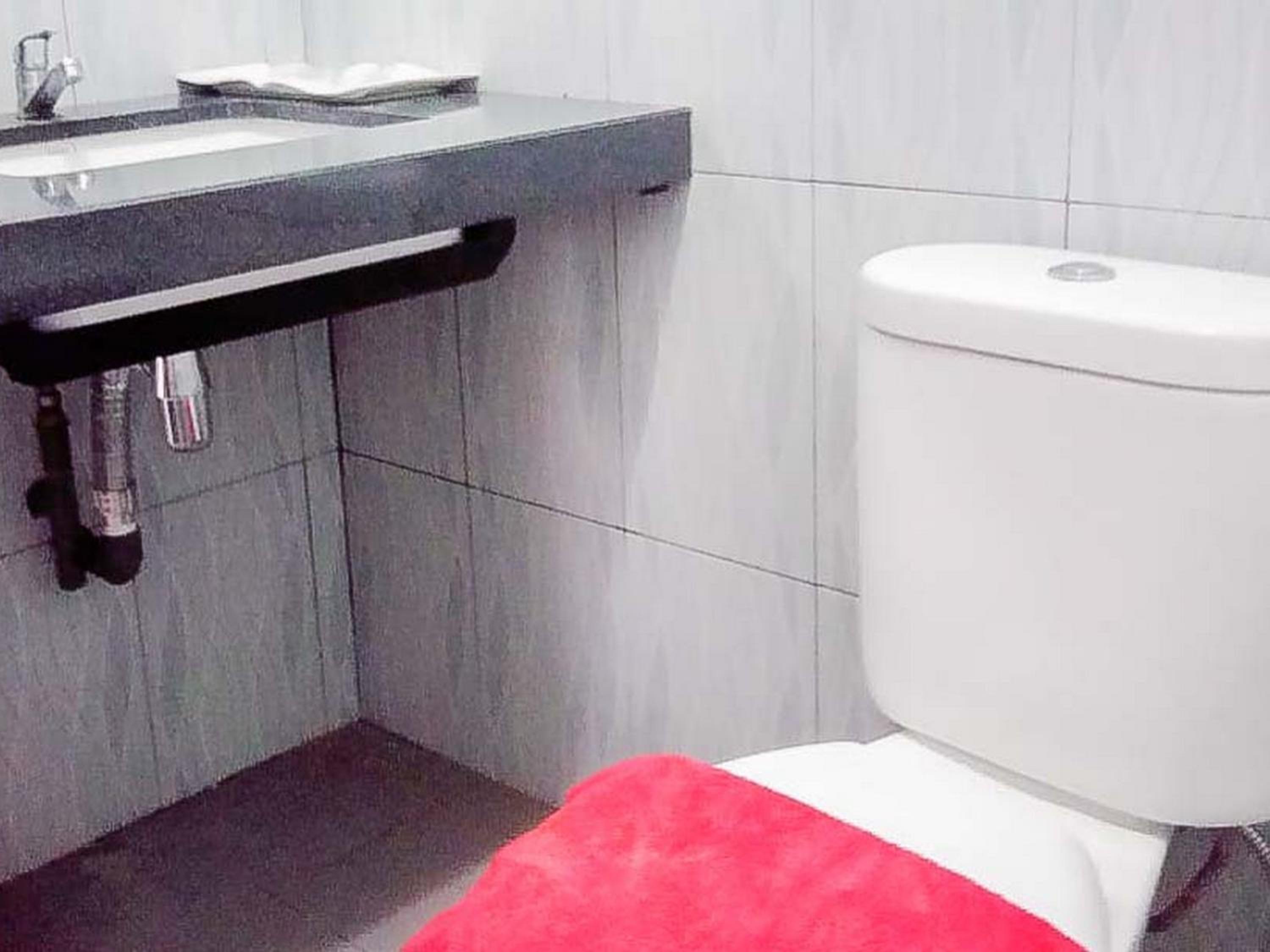 Twin Room - Photo 2