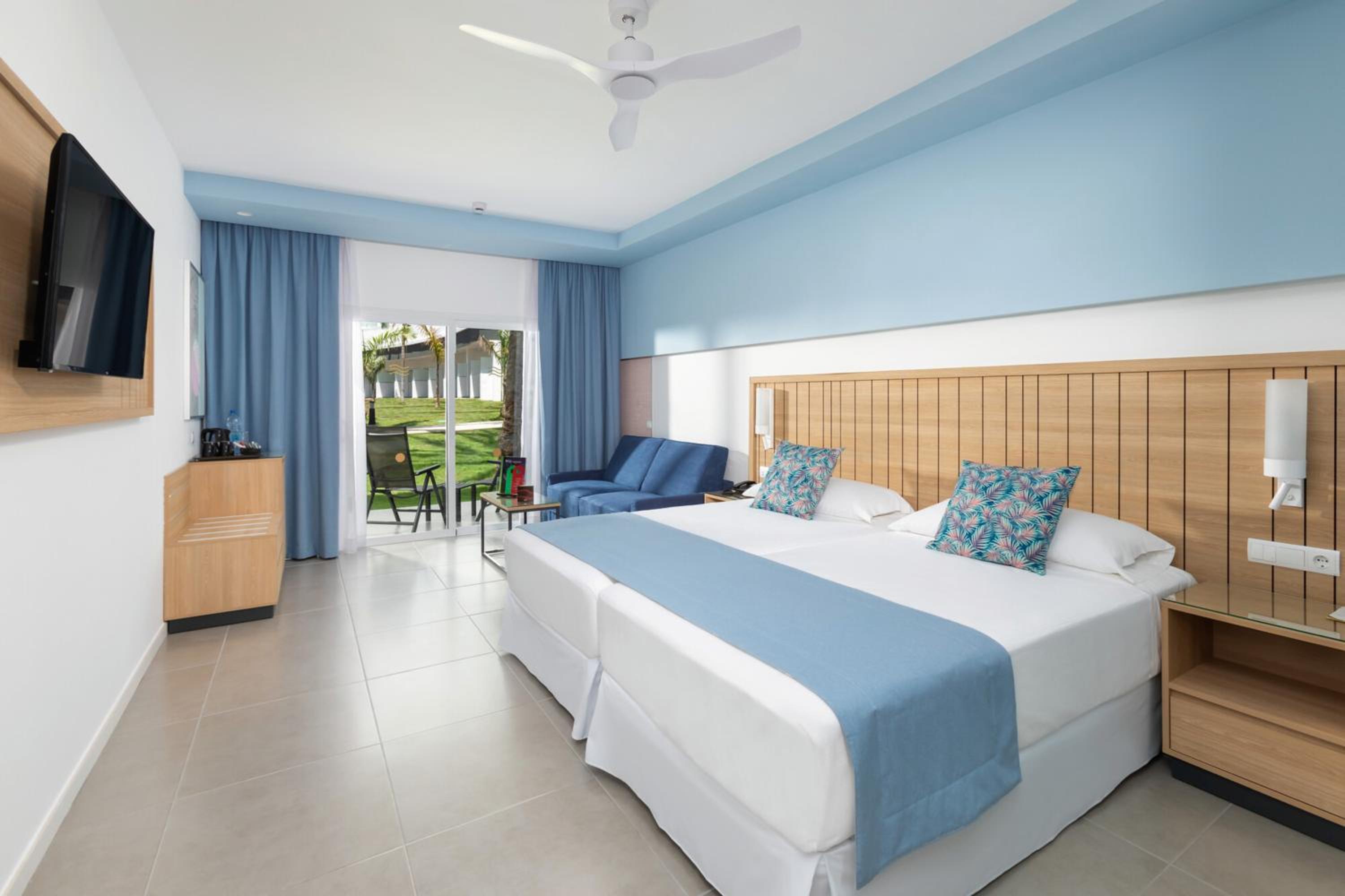 Double Room with Garden View - Photo 1