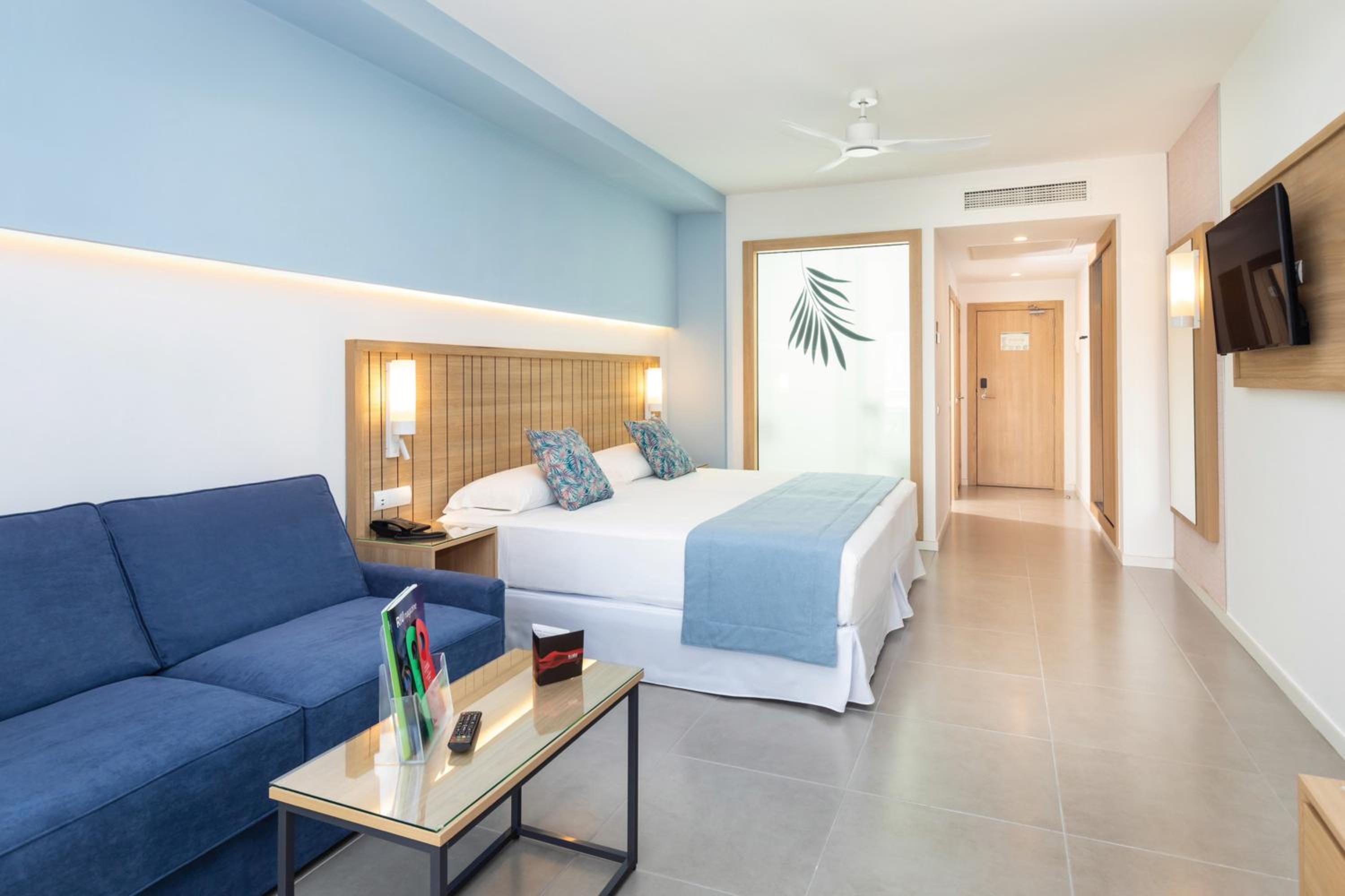 Double Room with Garden View - Photo 2
