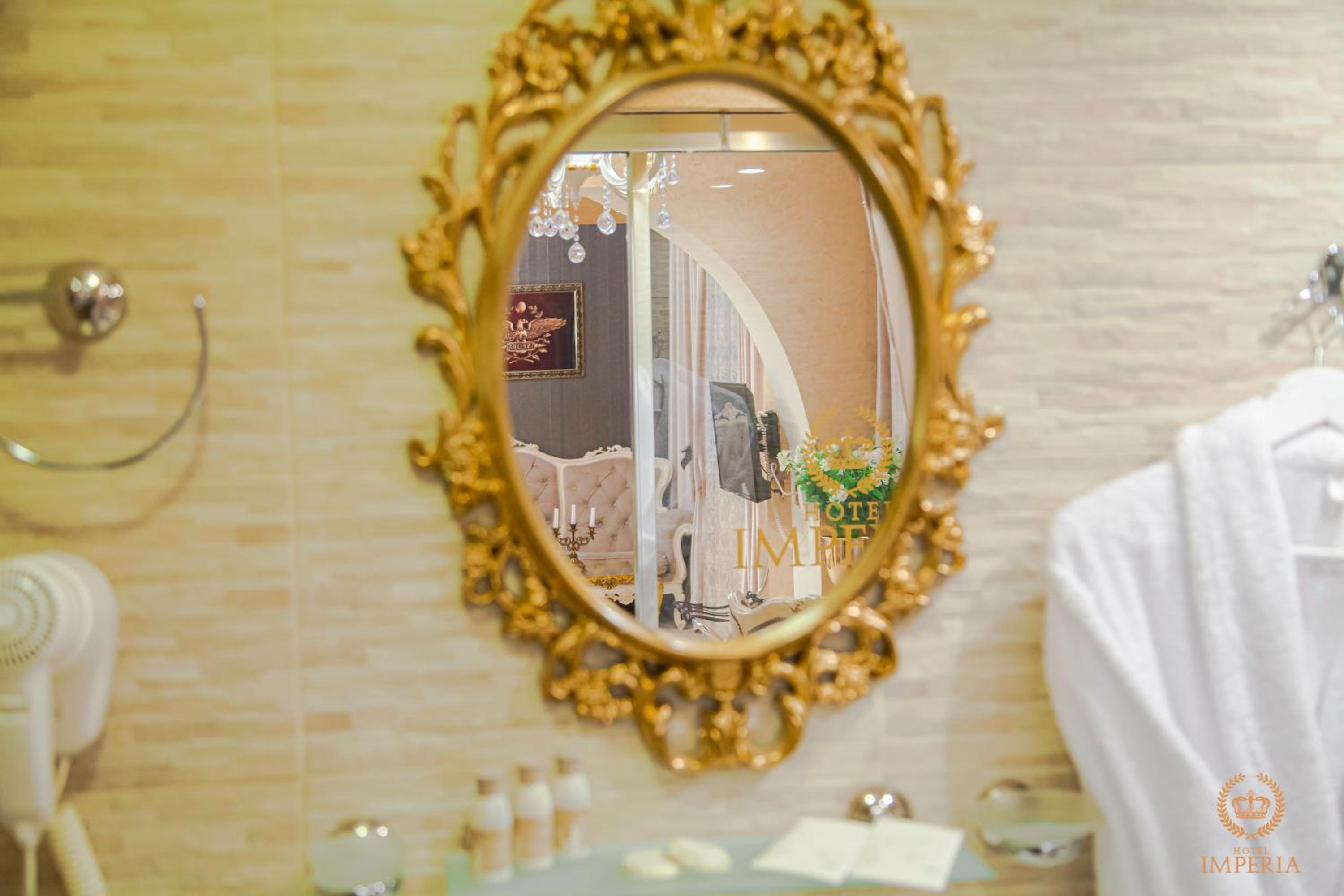 Studio with Spa Bath - Photo 8