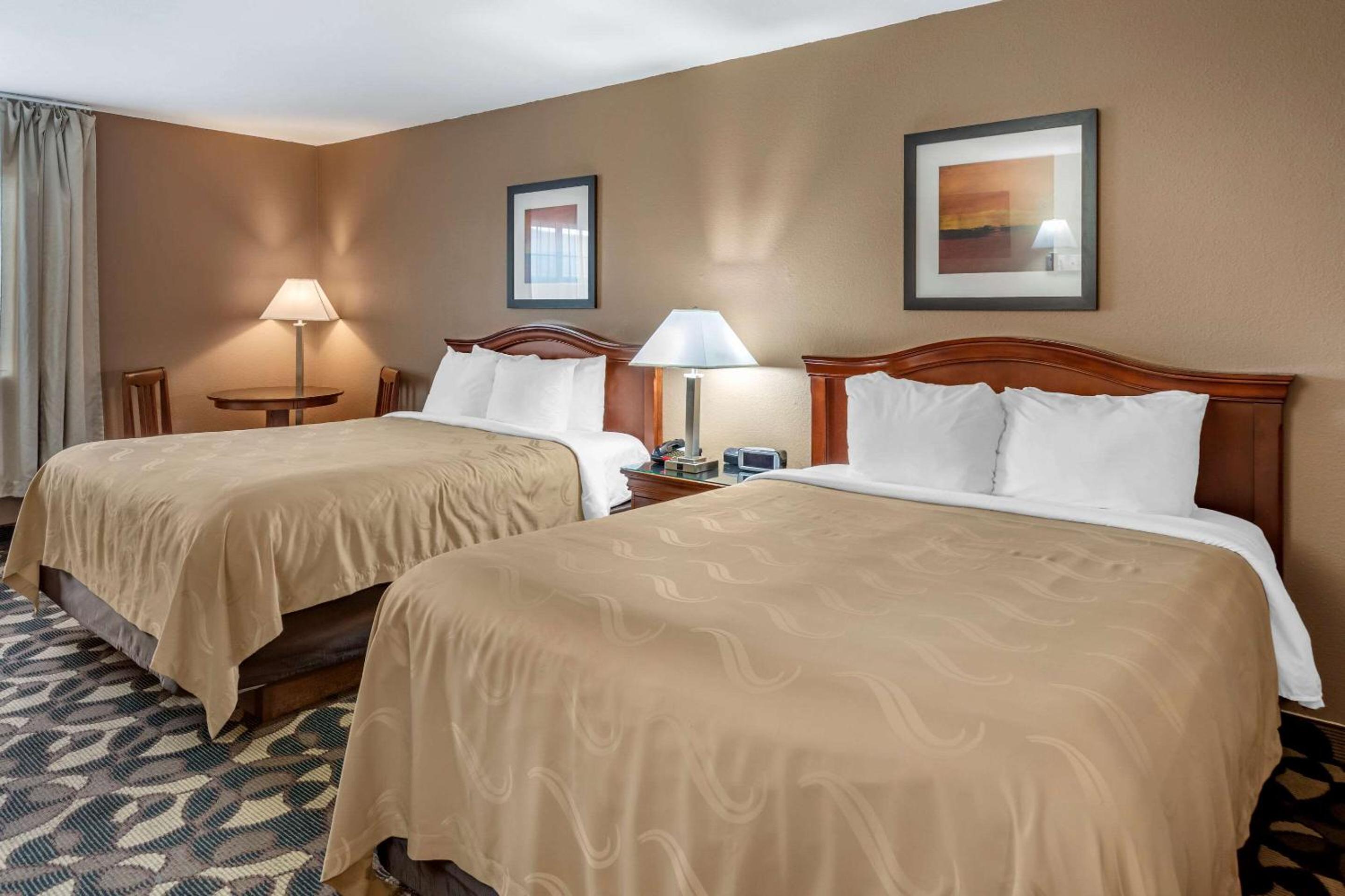Queen Room with Two Queen Beds - Non-Smoking photo 1