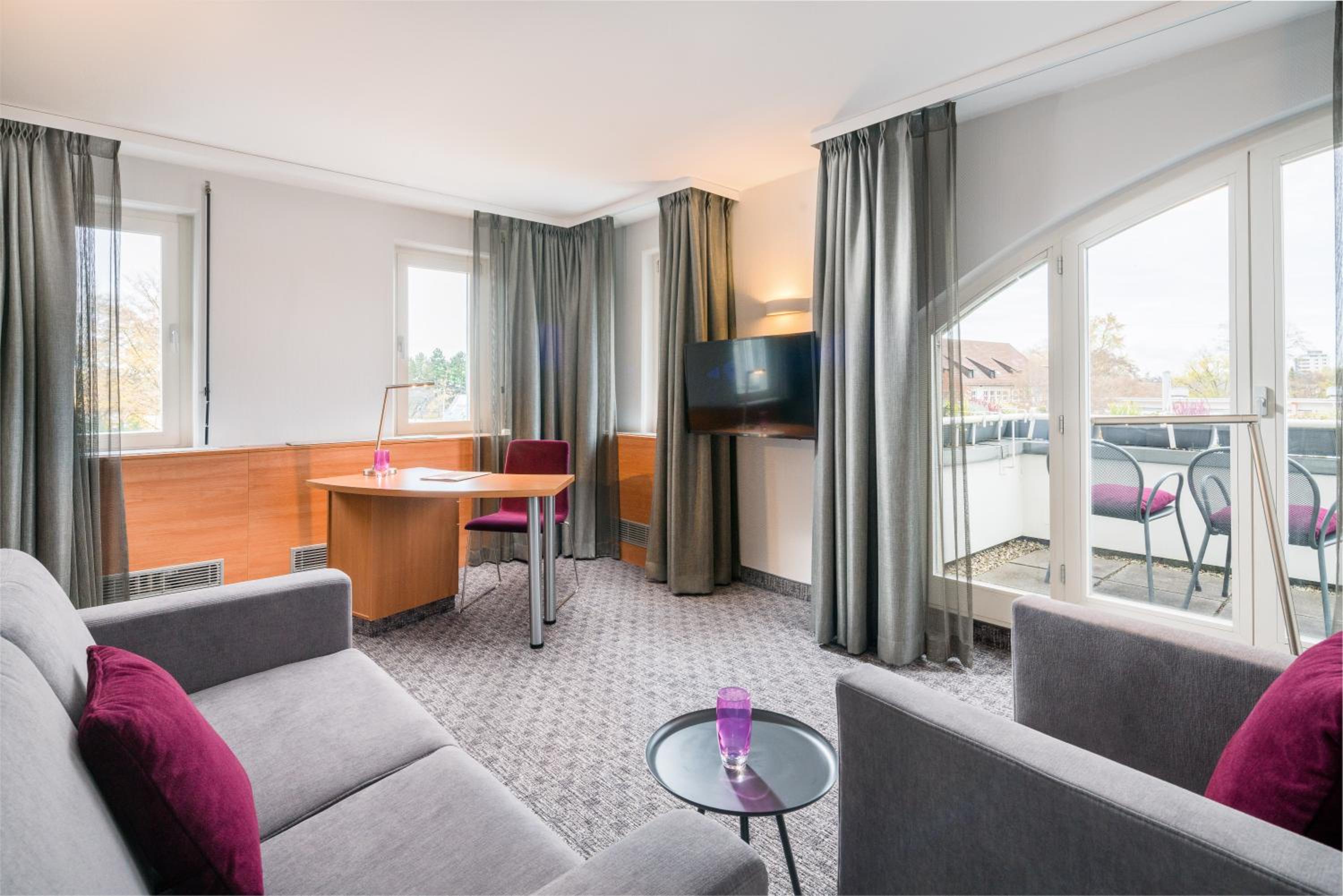 Apartment with Double Bed and Balcony - Photo 3