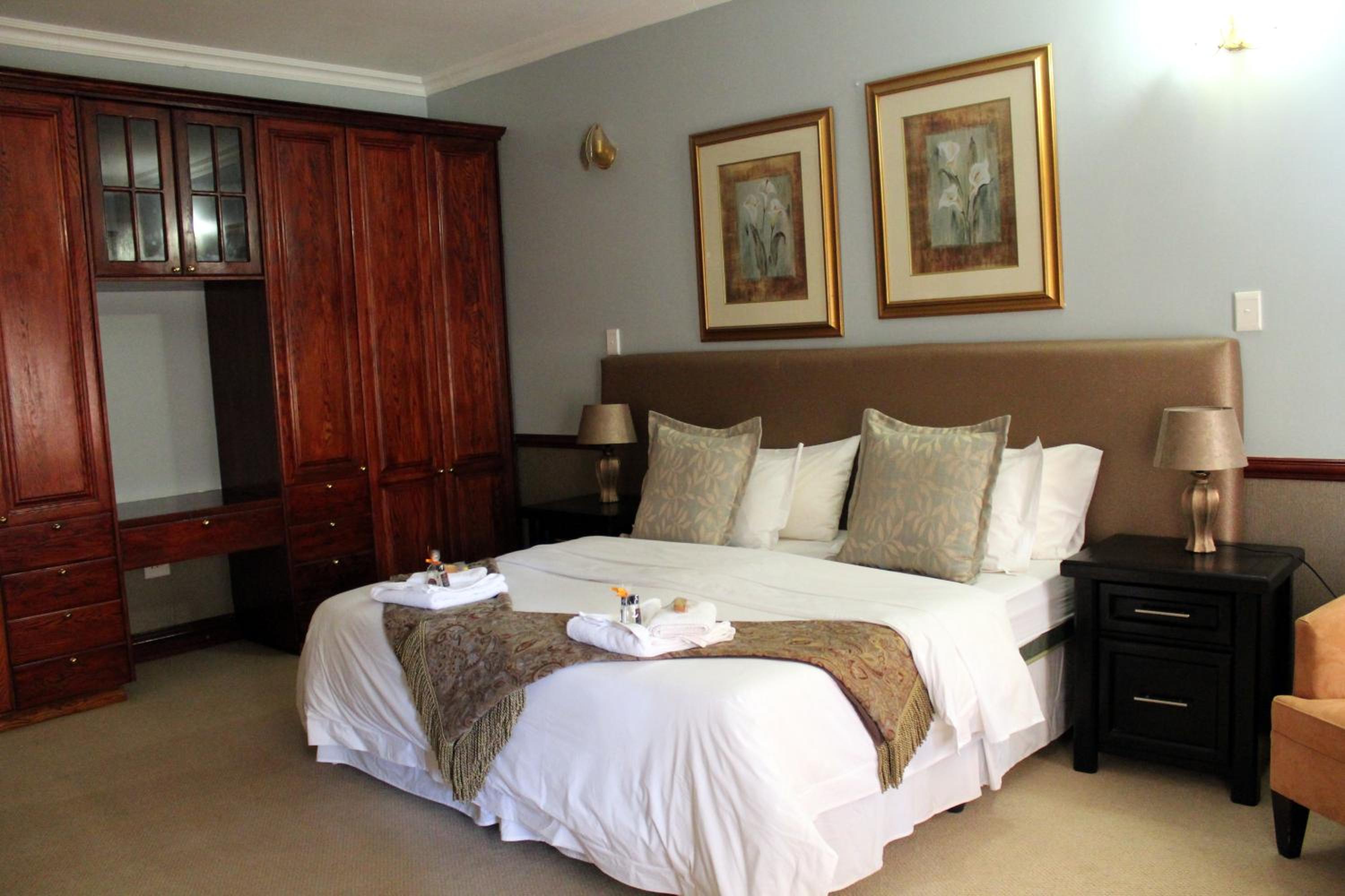Superior Double or Twin Room with Garden View - Photo 2