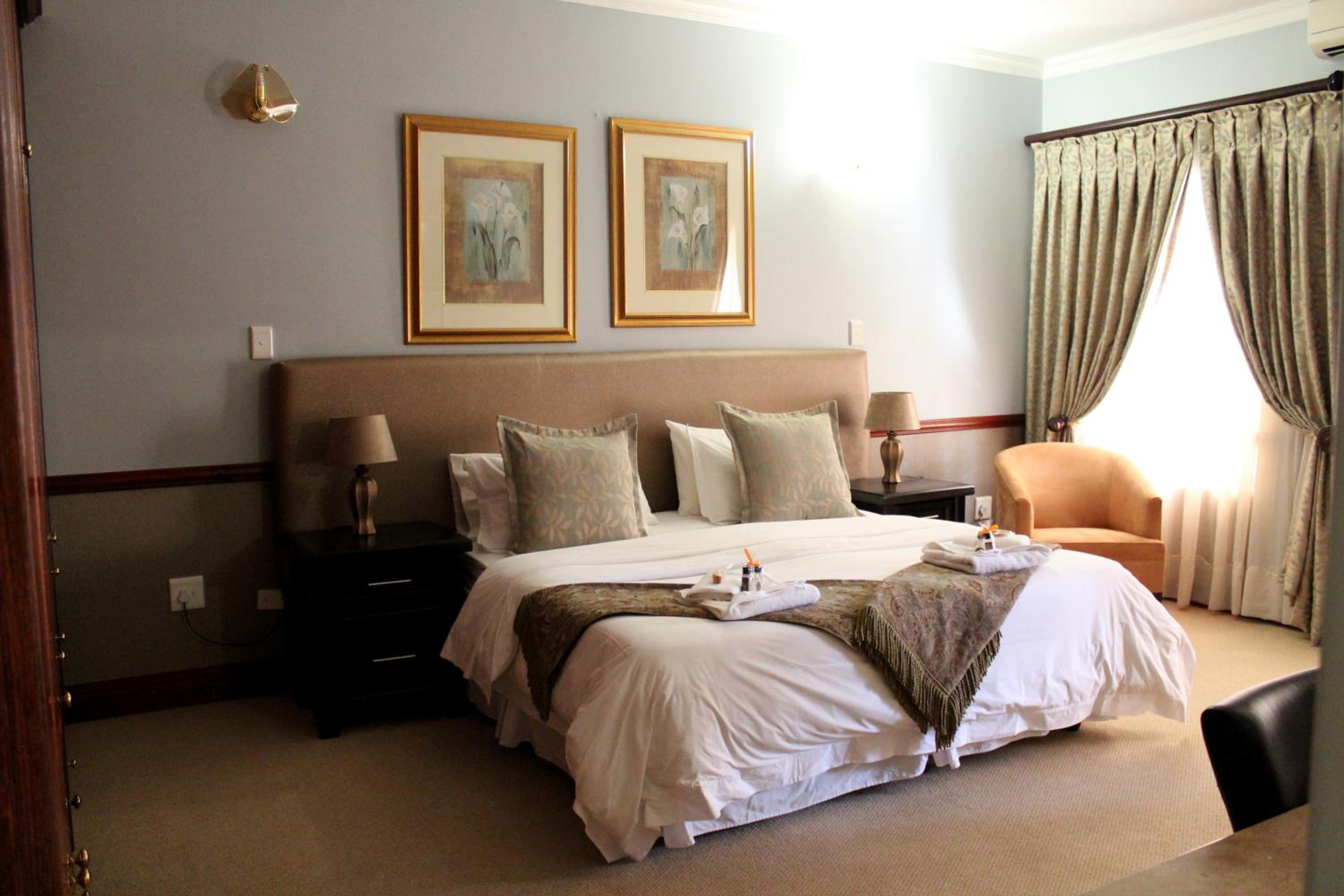 Superior Double or Twin Room with Garden View - Photo 1