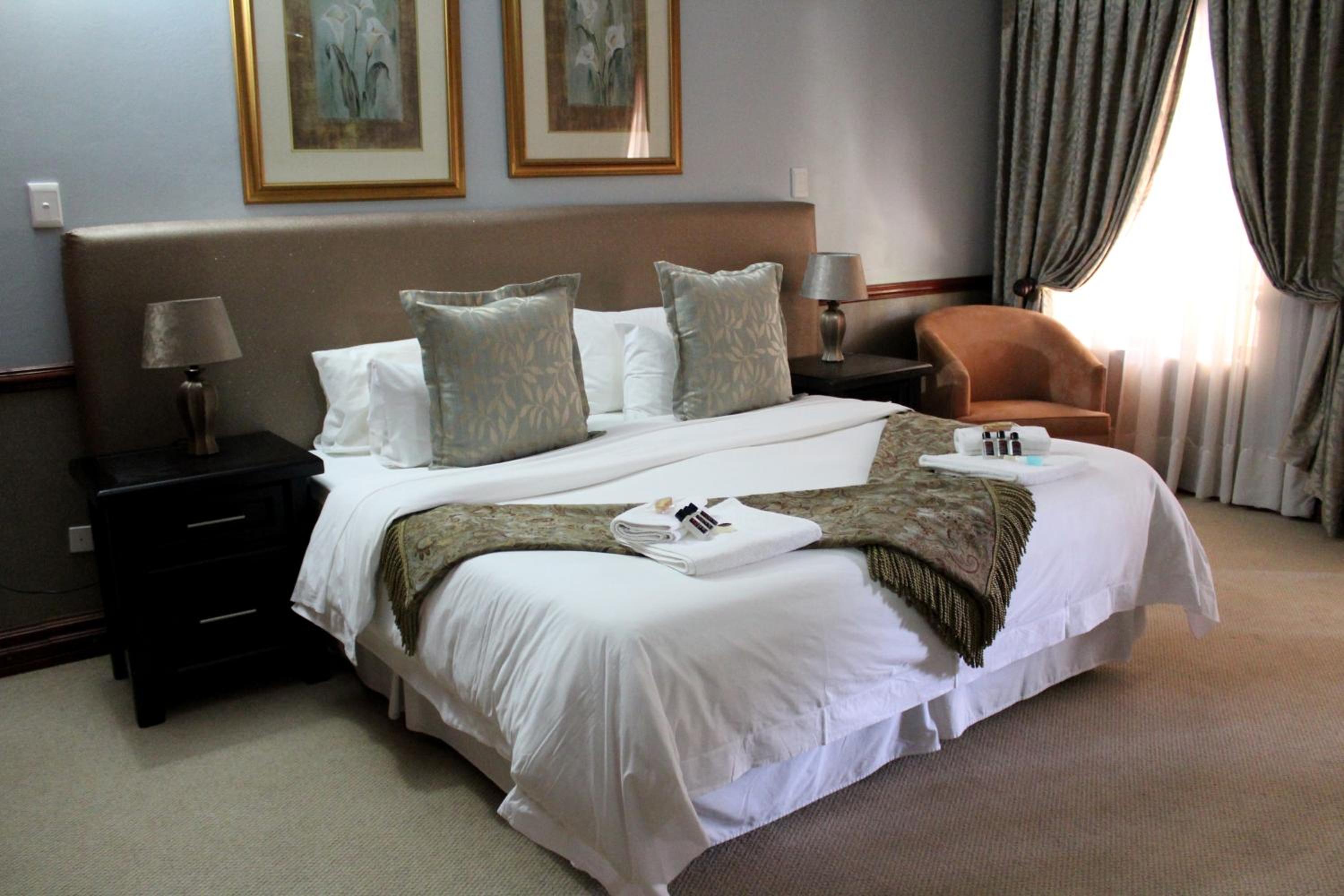 Superior Double or Twin Room with Garden View - Photo 7