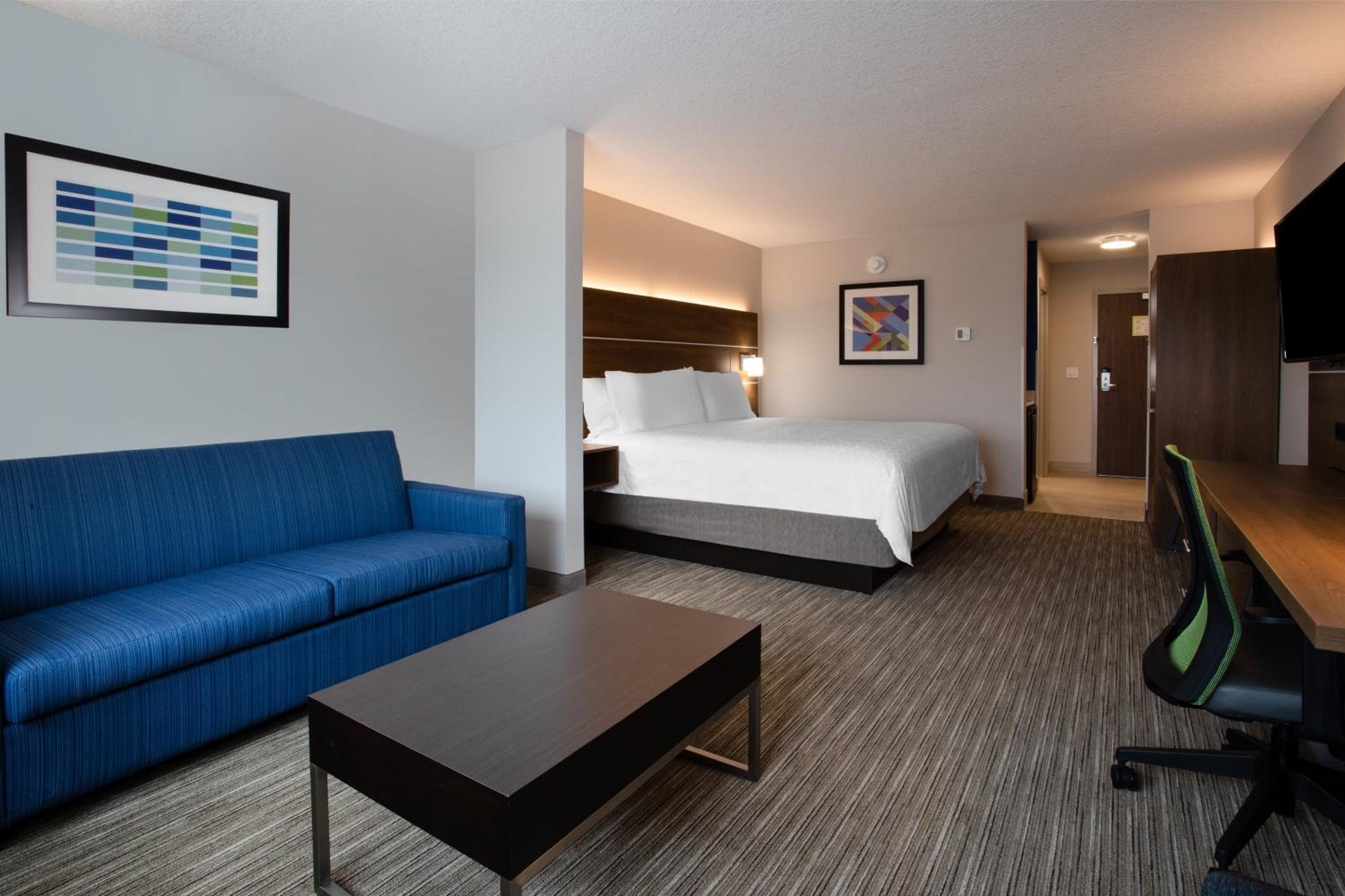 King Suite - Photo 1