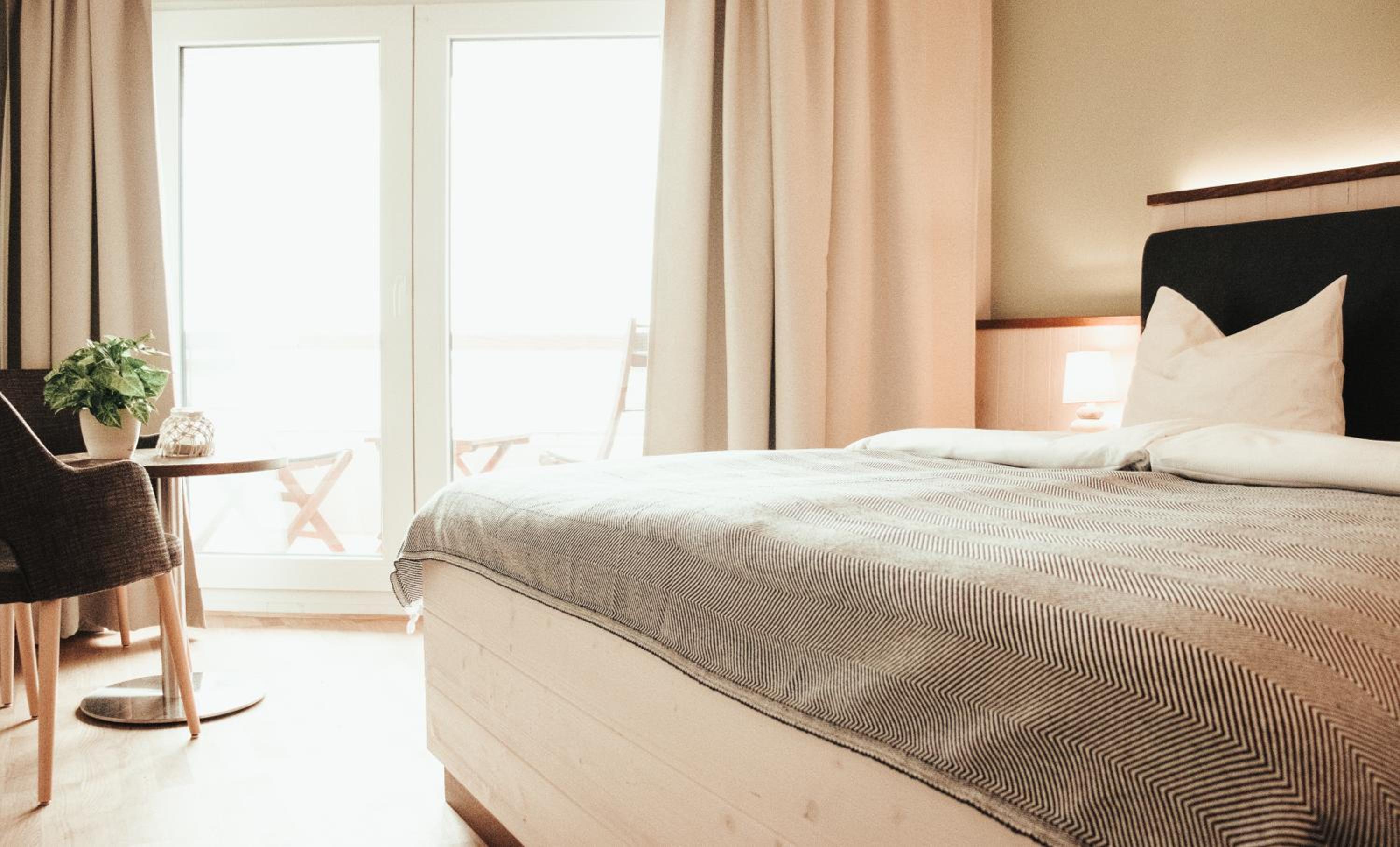 Doppelzimmer Classic Wasserseite photo 2