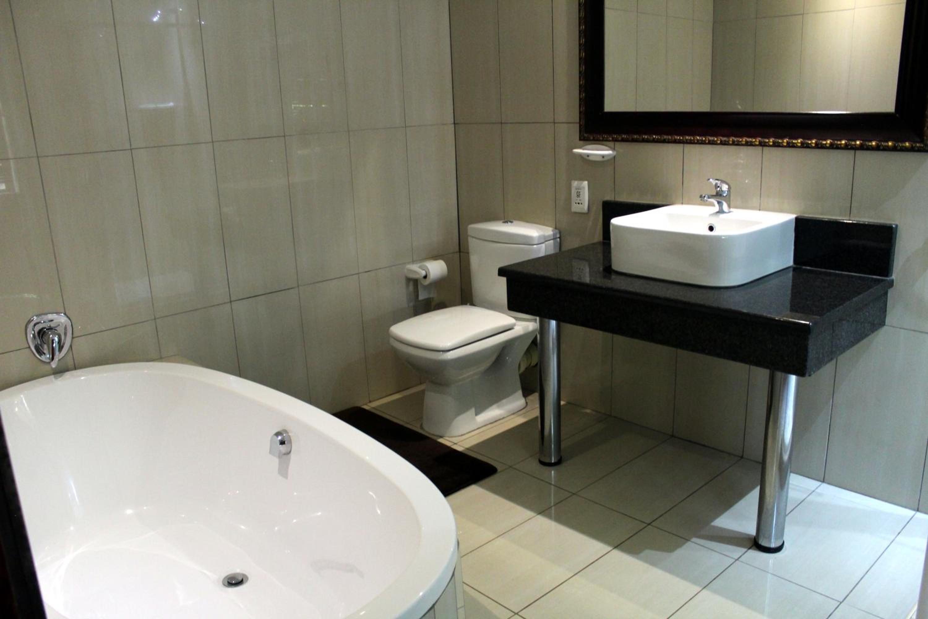 Business Double Room - Photo 7