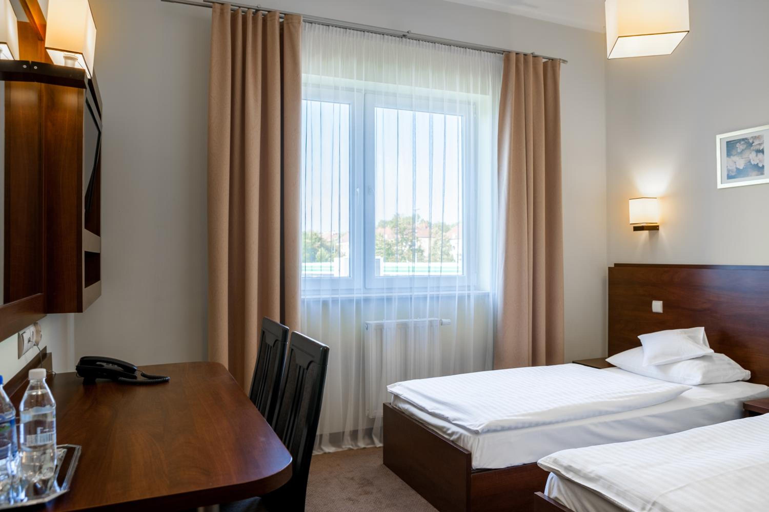 Double or Twin Room - Photo 1