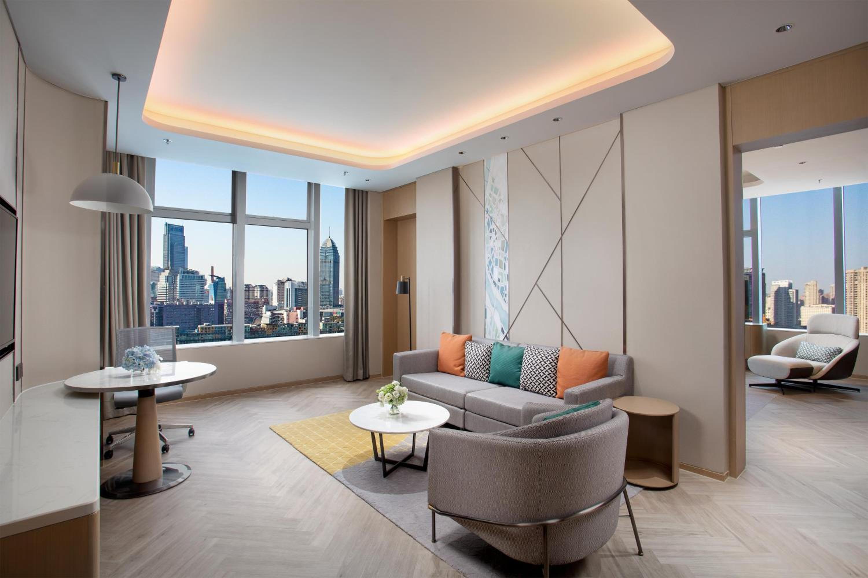One-Bedroom Suite - Photo 1