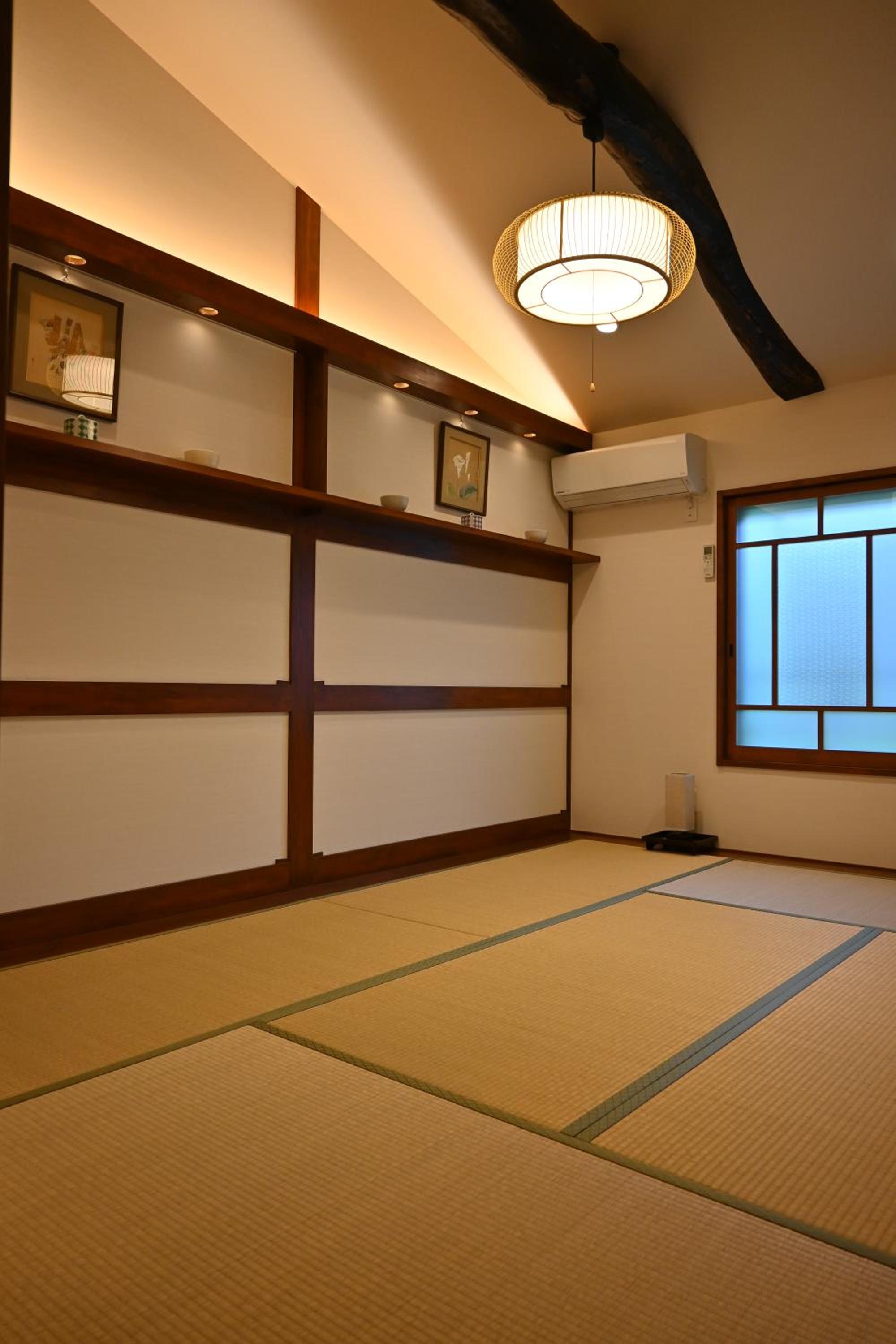 Japanese-Style Room - Photo 22