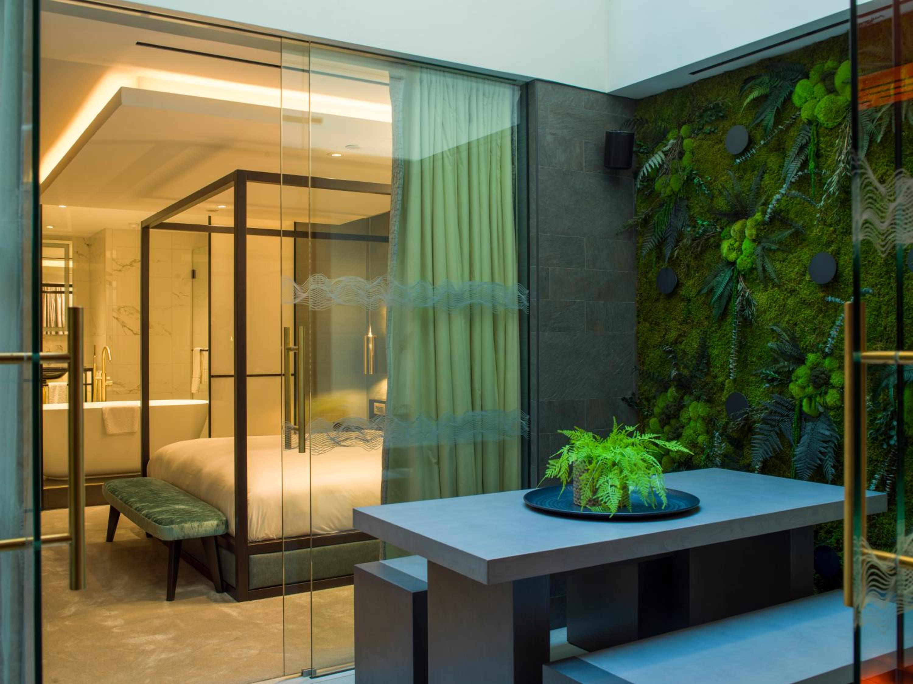 Suite photo 1