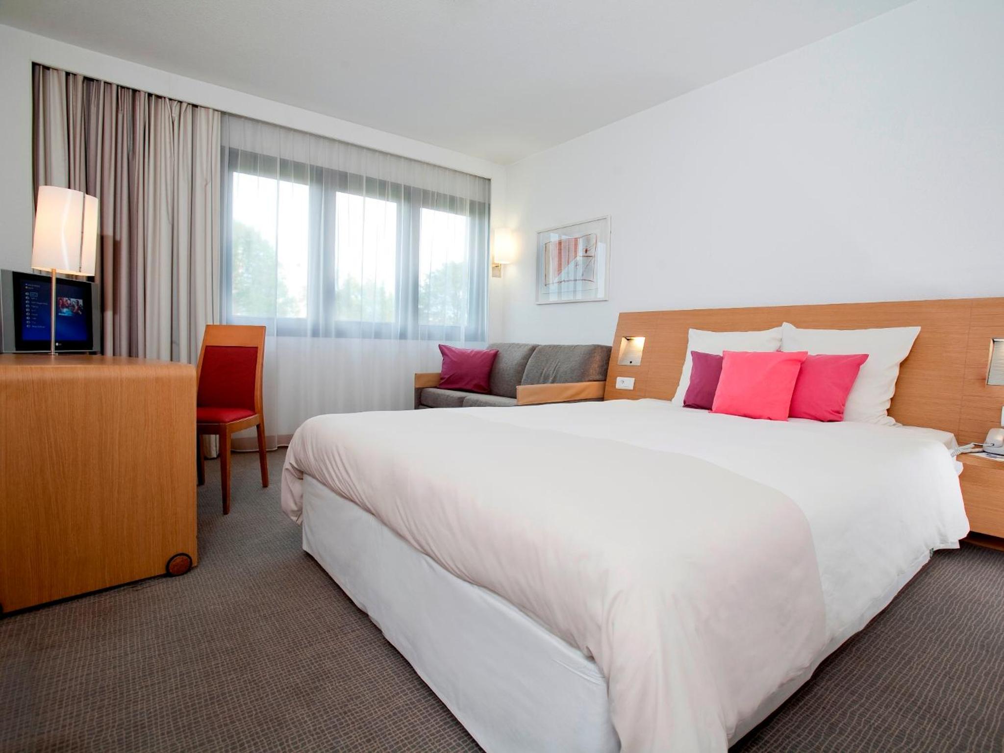 Executive Room - Photo 5
