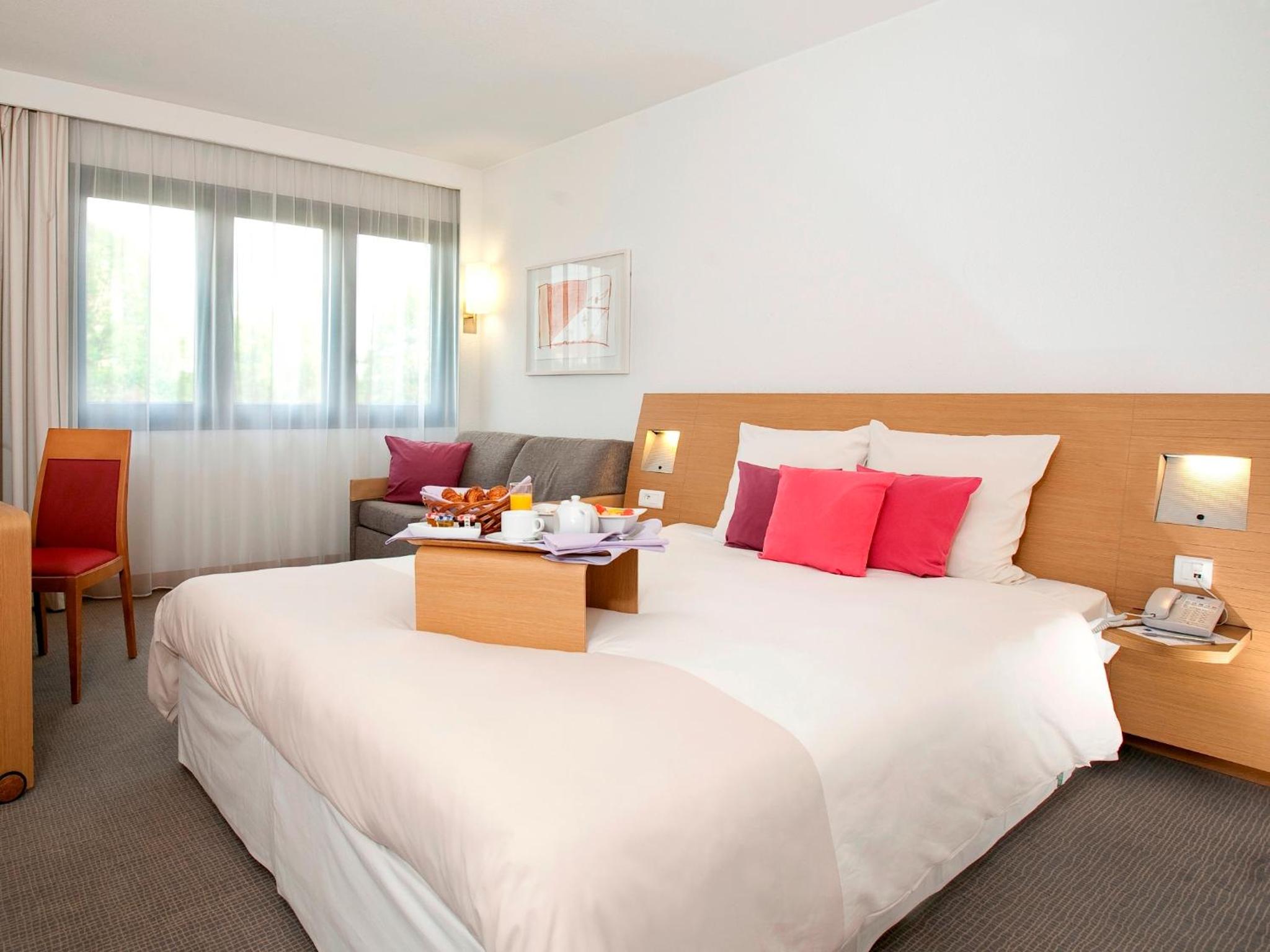 Executive Room - Photo 1