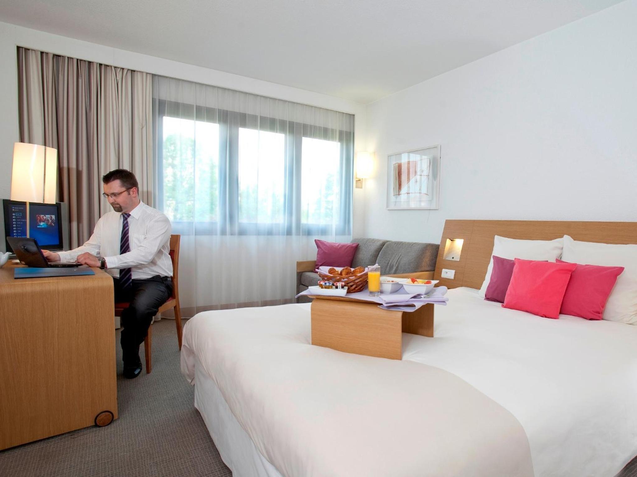 Executive Room - Photo 7