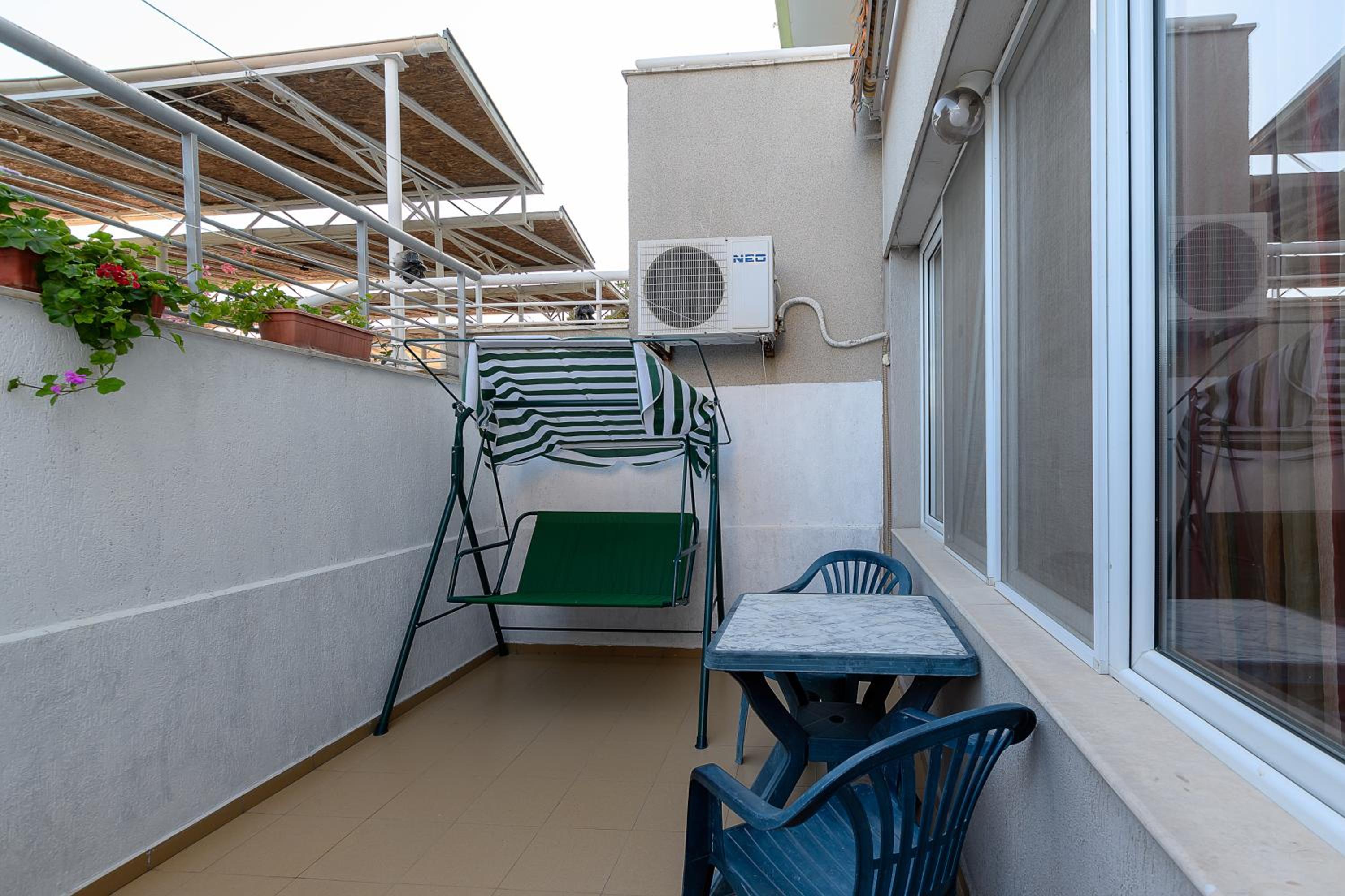 Apartment - Ground Floor - Photo 11