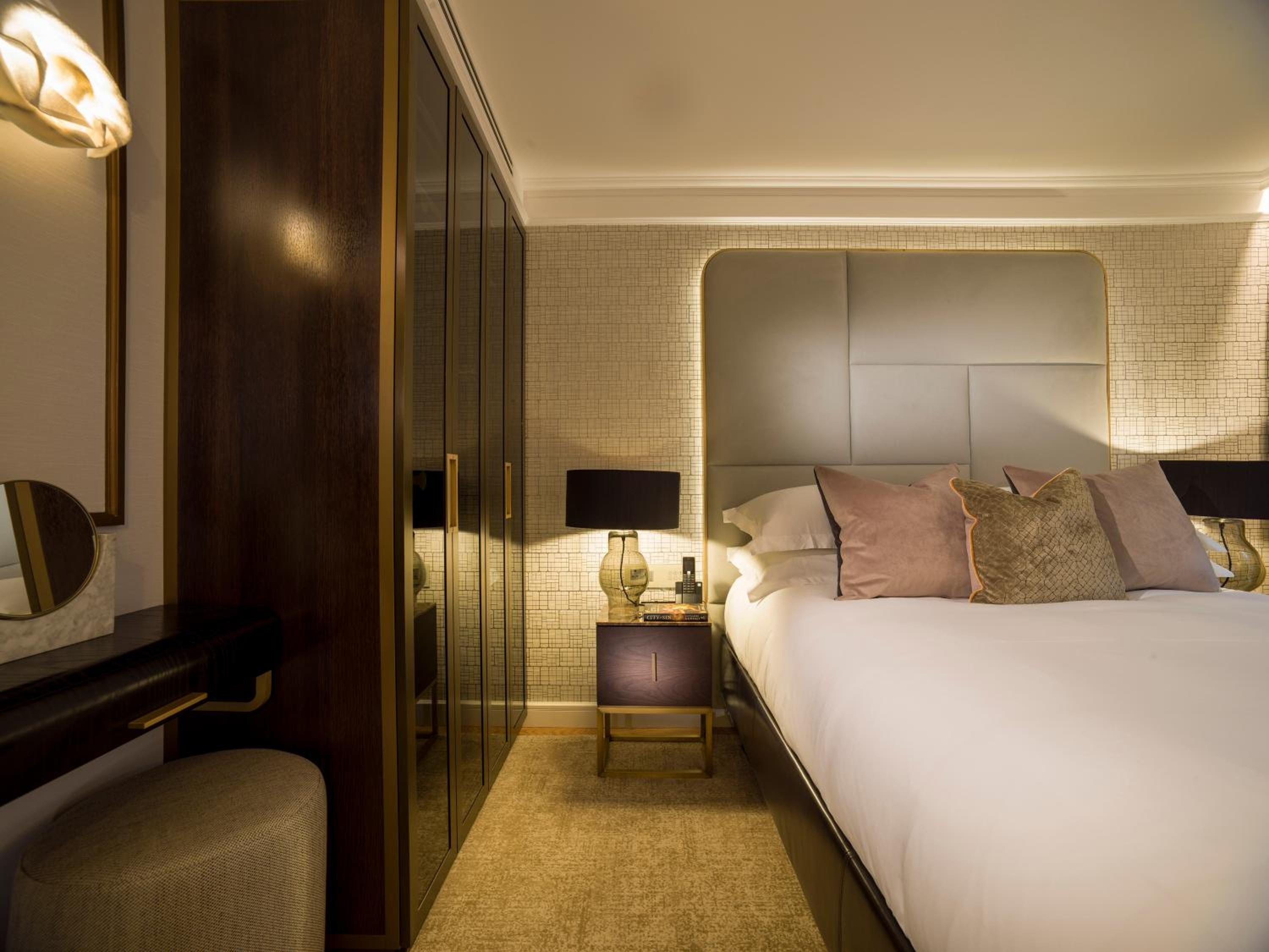 The Horsbrugh Two-Bedroom Suite photo 2