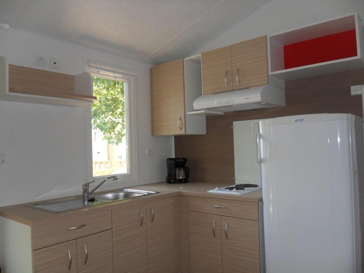 Mobile Home (6 Adults) photo 3
