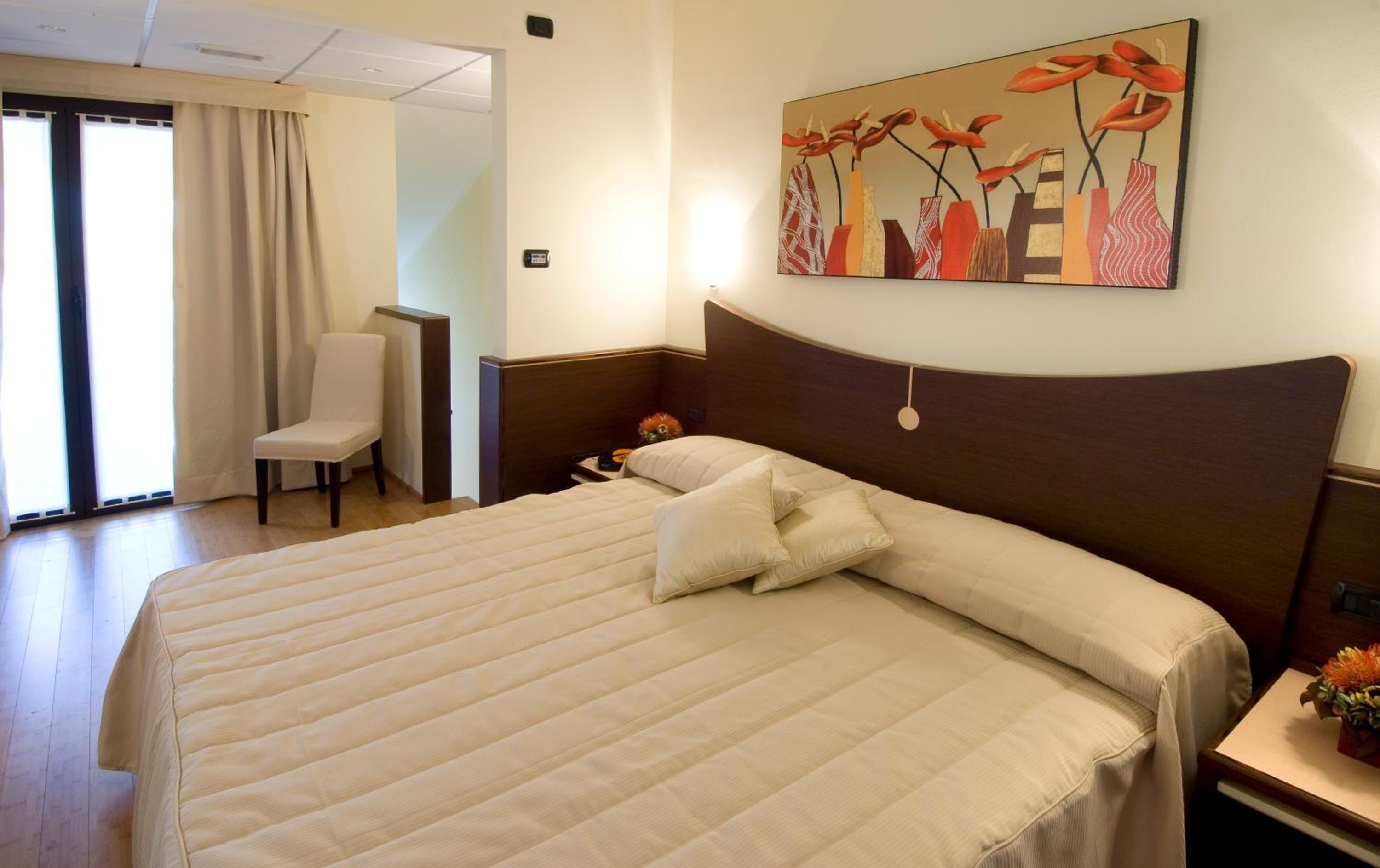 Standard Triple Room - Photo 1