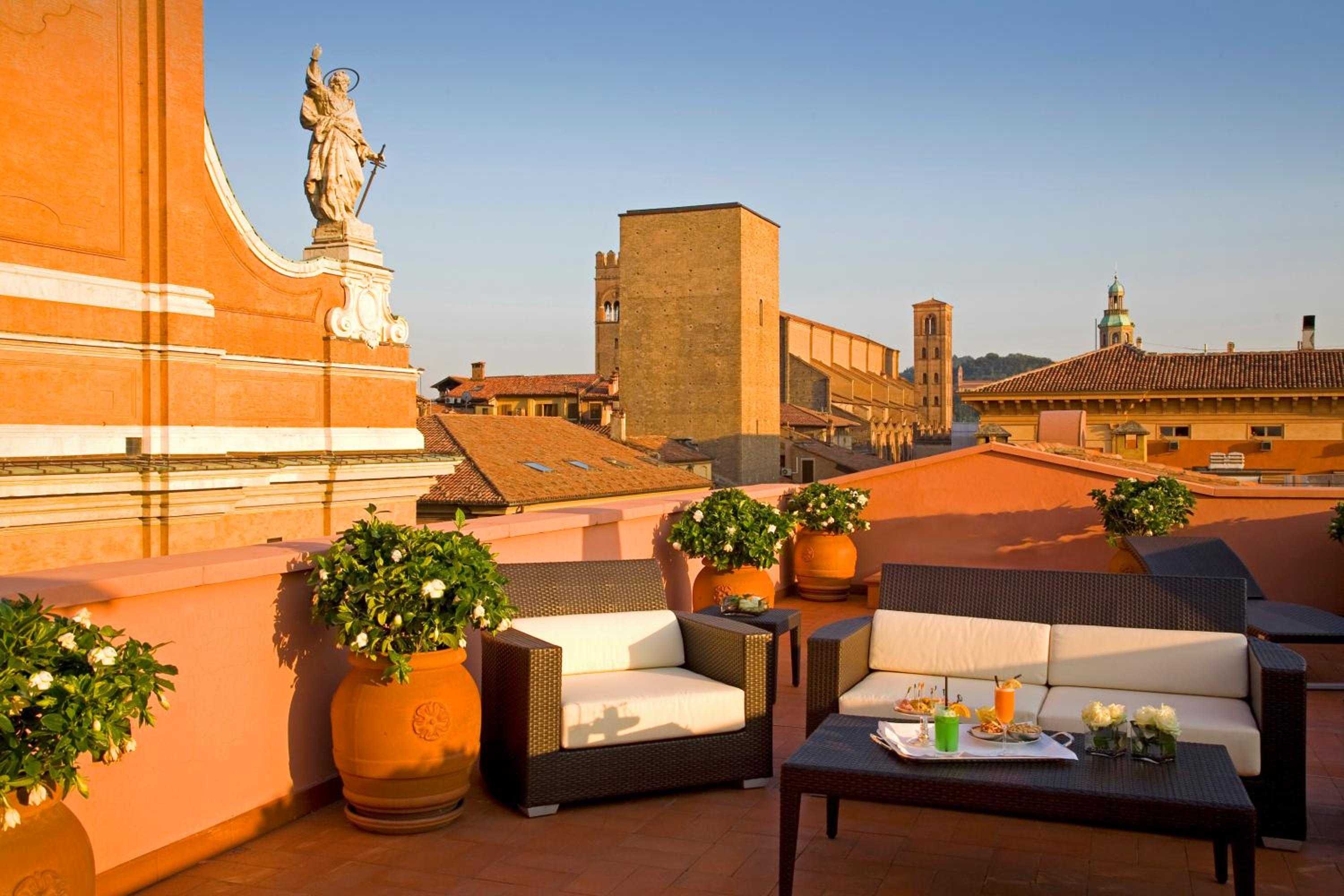 Suite with Terrace - Photo 17